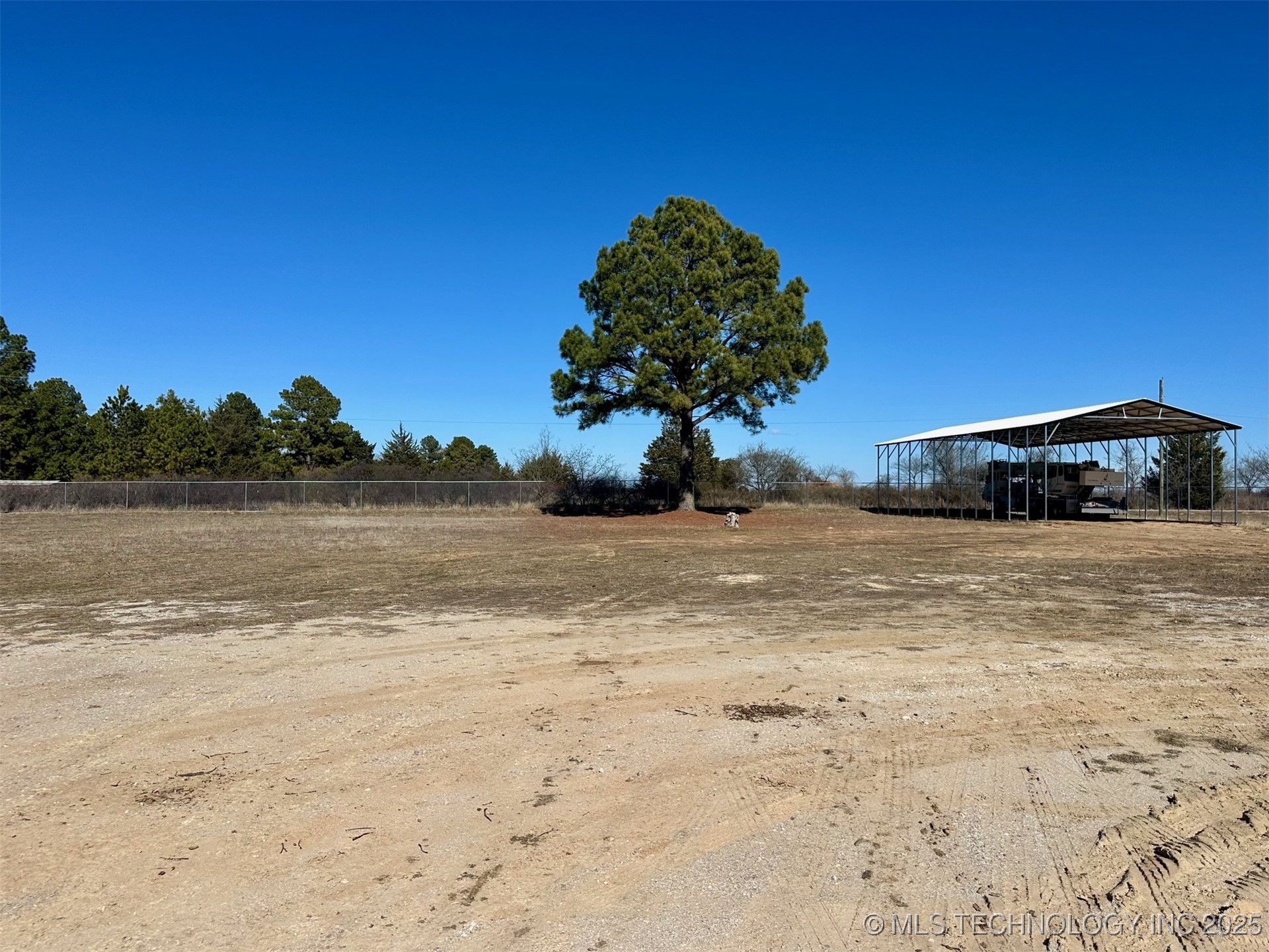 12296 Pineview Circle Property Photo 3