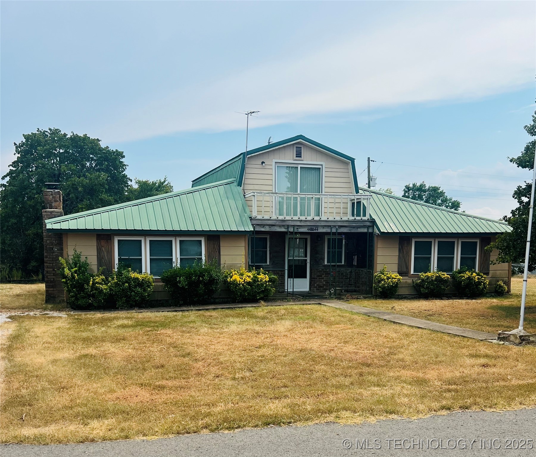 448644 E 979 Property Photo 2