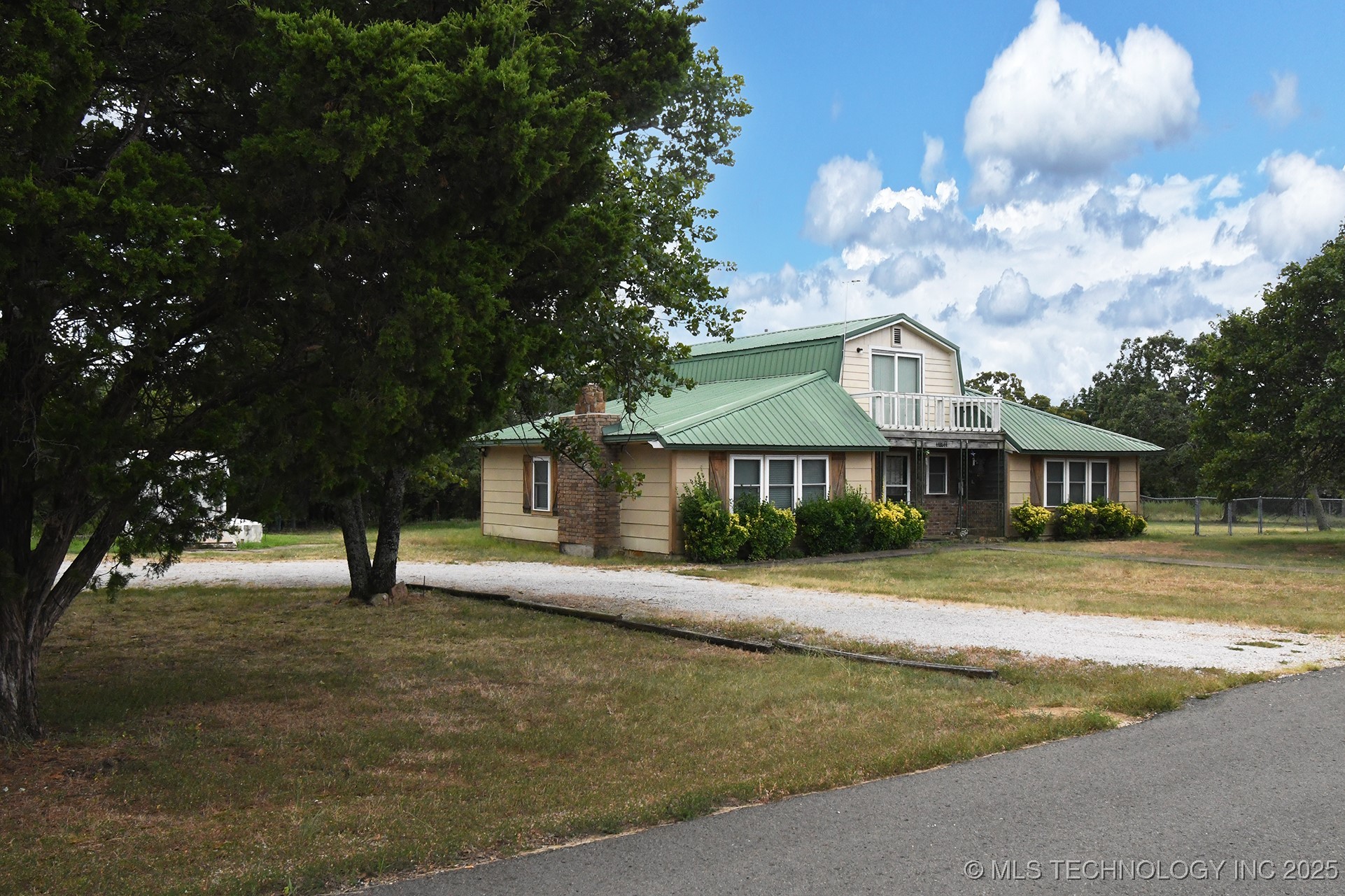 448644 E 979 Property Photo 4