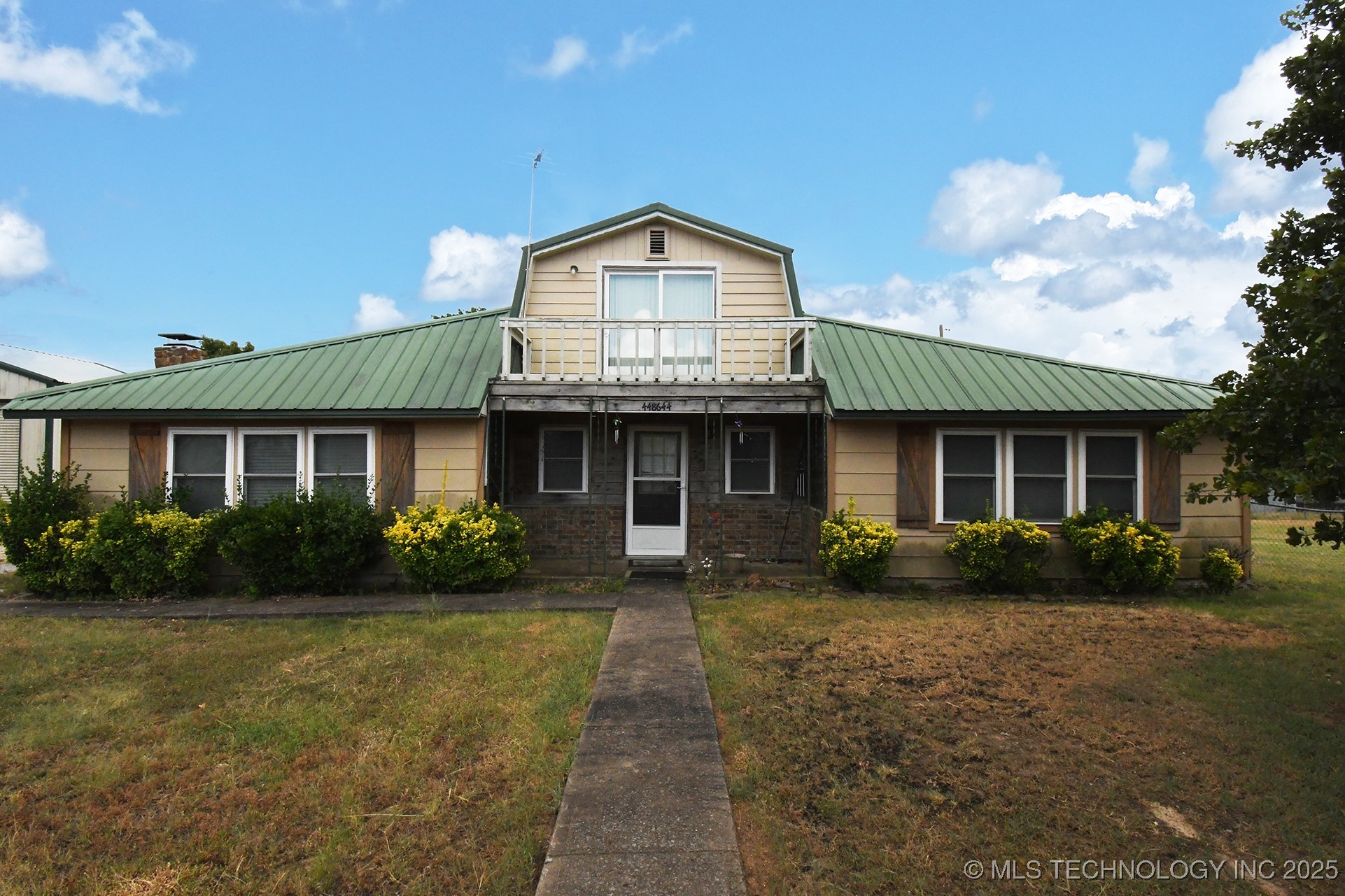 448644 E 979 Property Photo 34