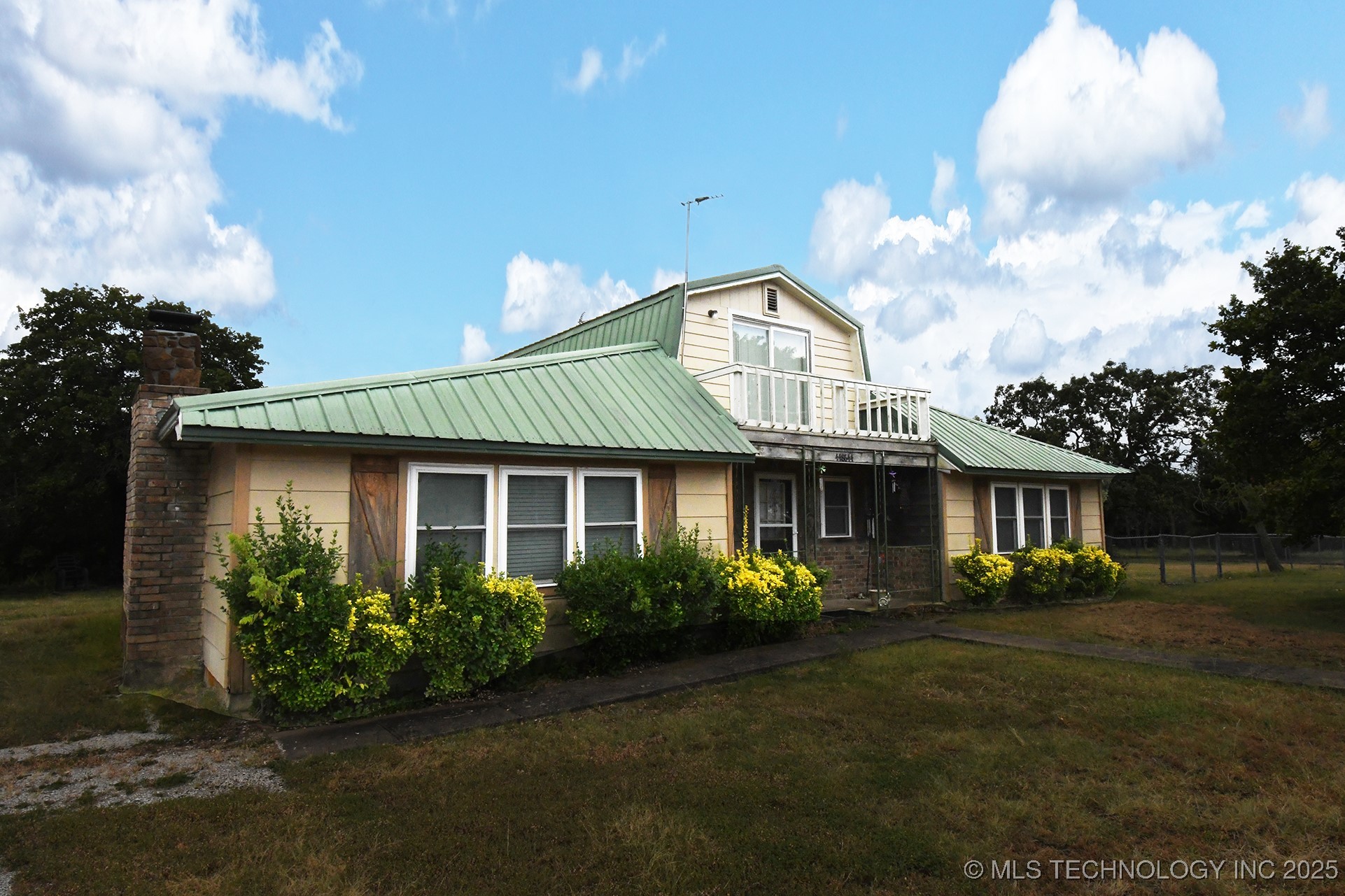 448644 E 979 Property Photo 35