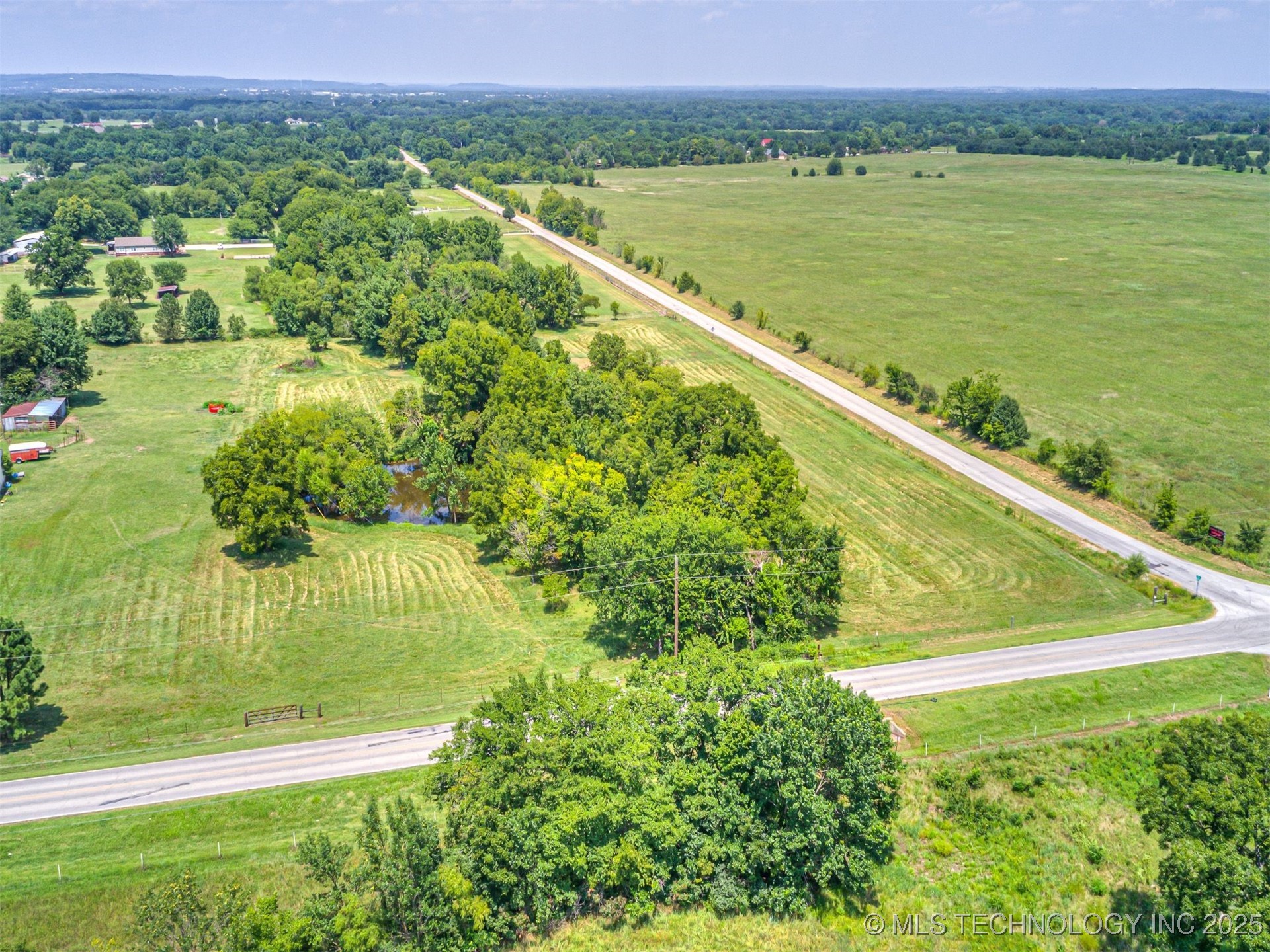 0 W 103rd Street N Property Photo 7