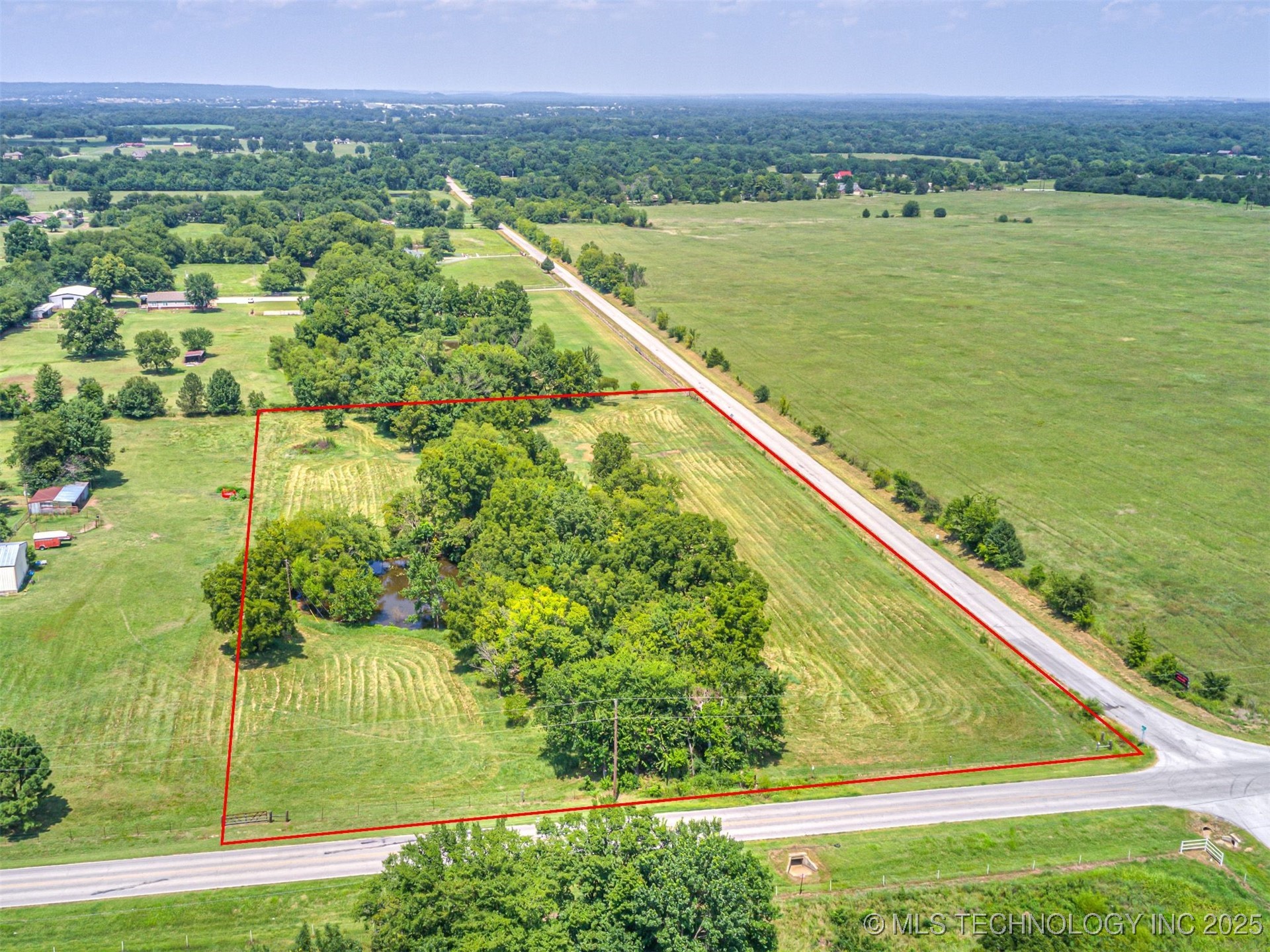 0 W 103rd Street N Property Photo 11