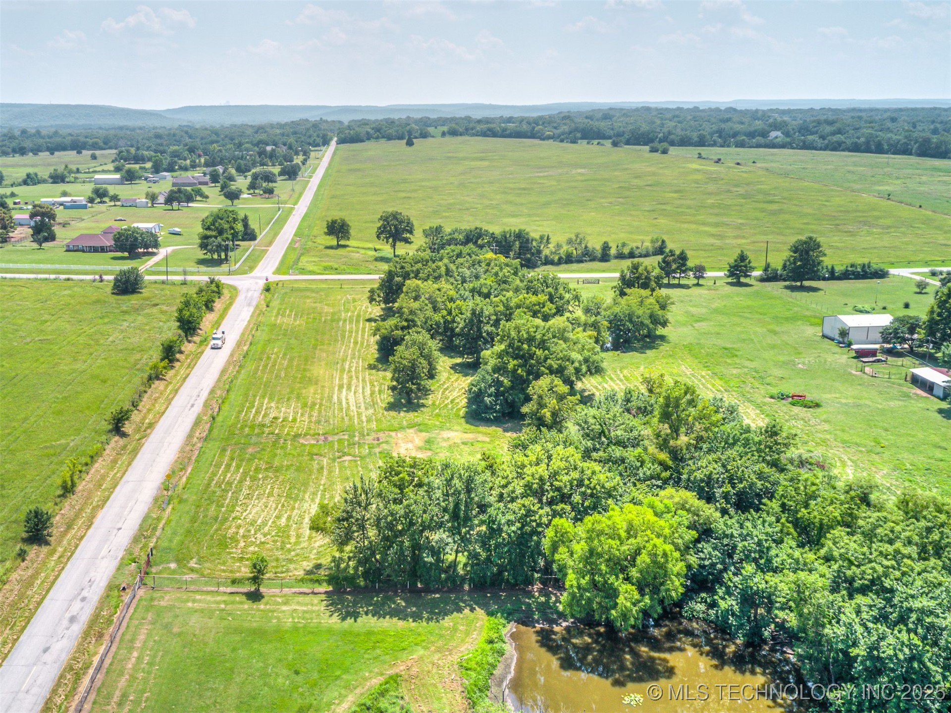 0 W 103rd Street N Property Photo 17