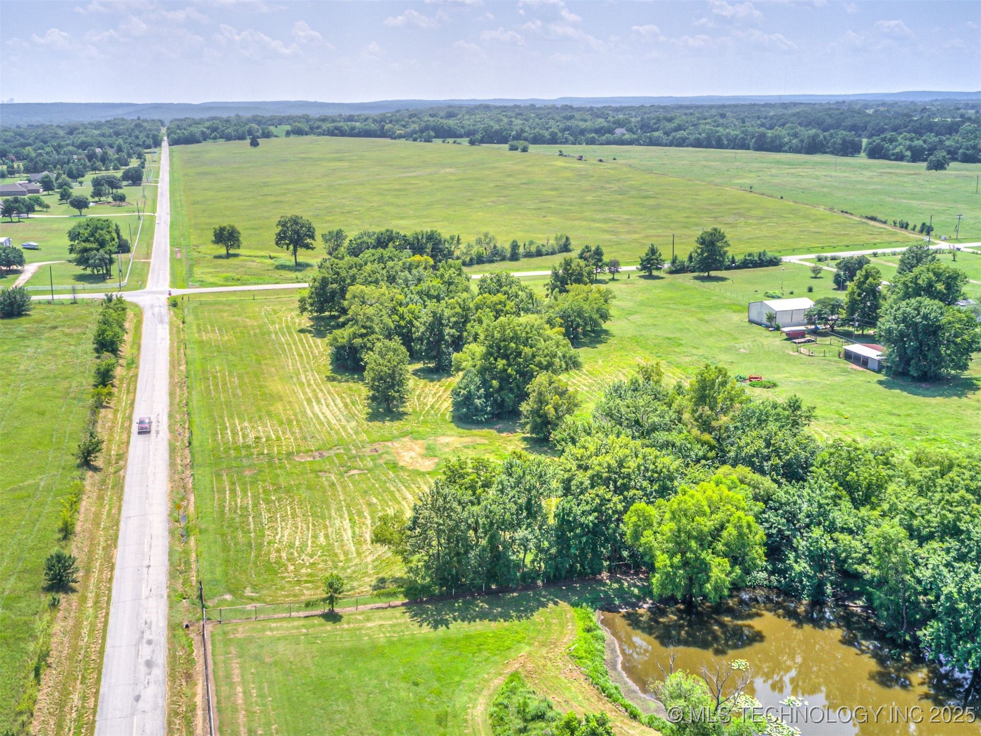 0 W 103rd Street N Property Photo 18