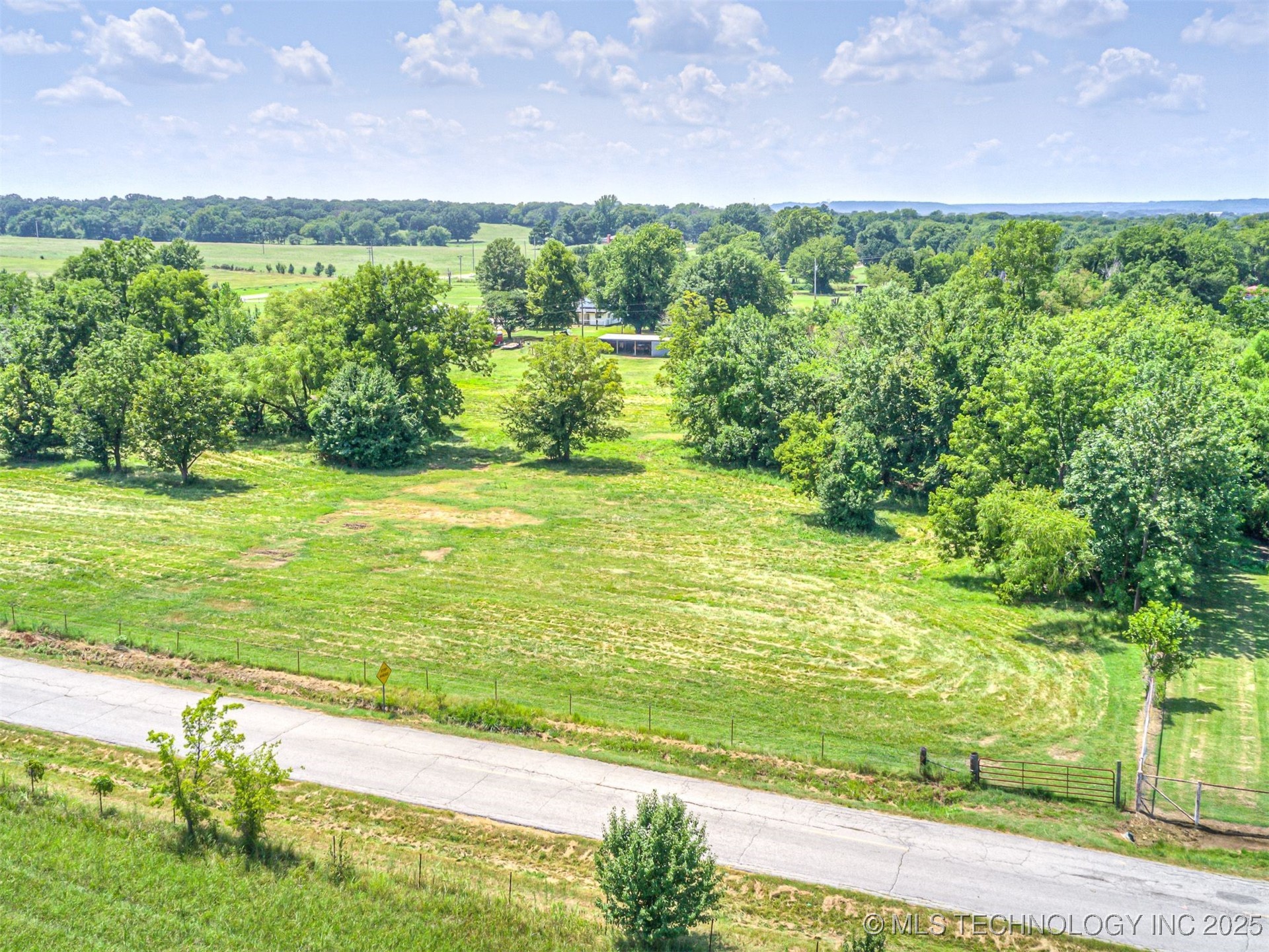 0 W 103rd Street N Property Photo 20