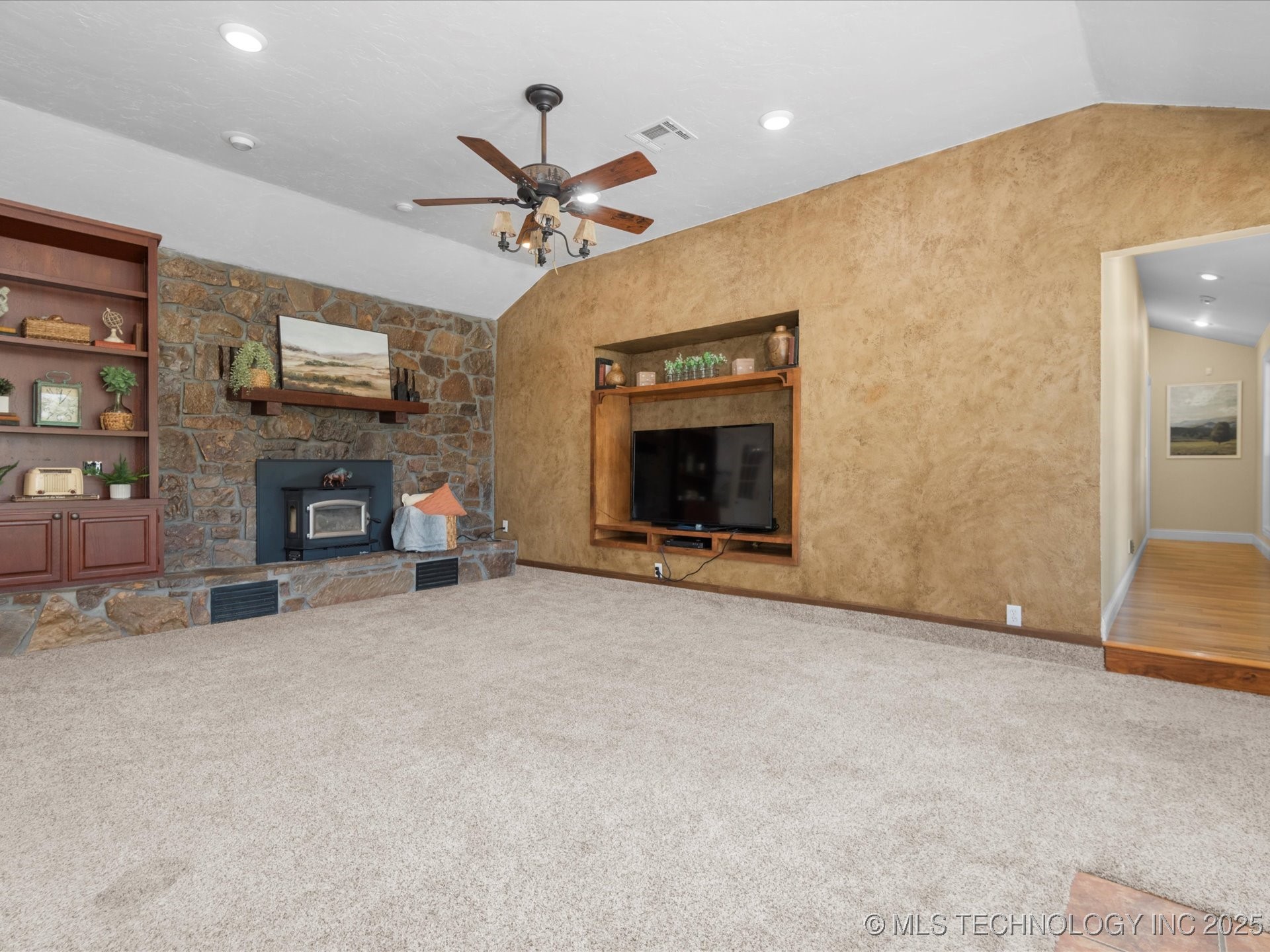 403000 W 2150 Drive Property Photo 10