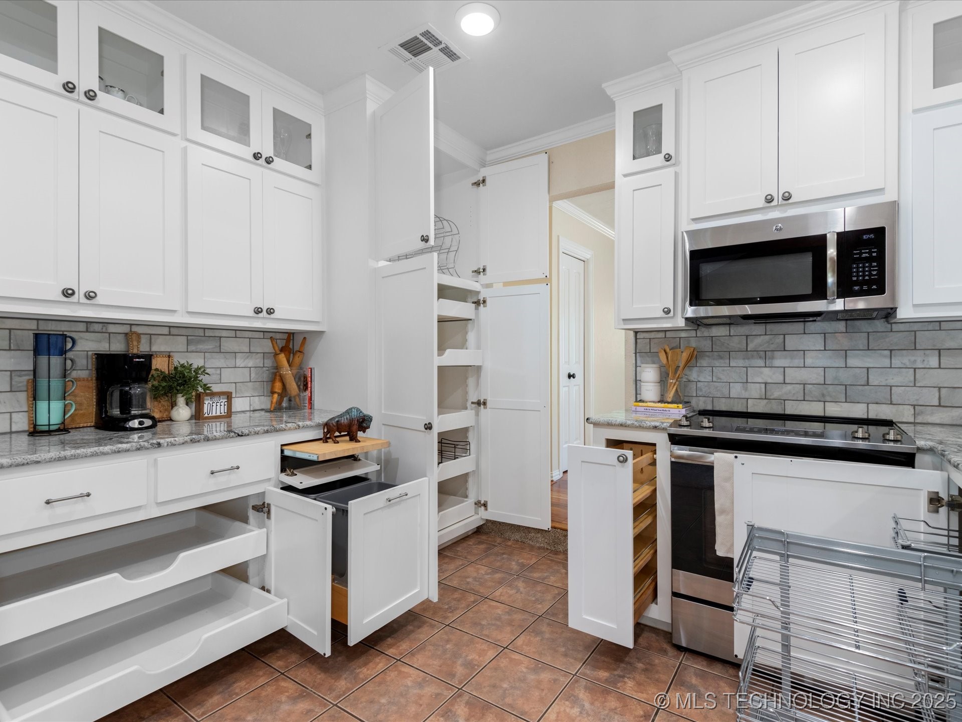 403000 W 2150 Drive Property Photo 13