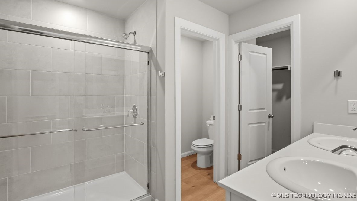 7502 N 154th East Avenue Property Photo 11