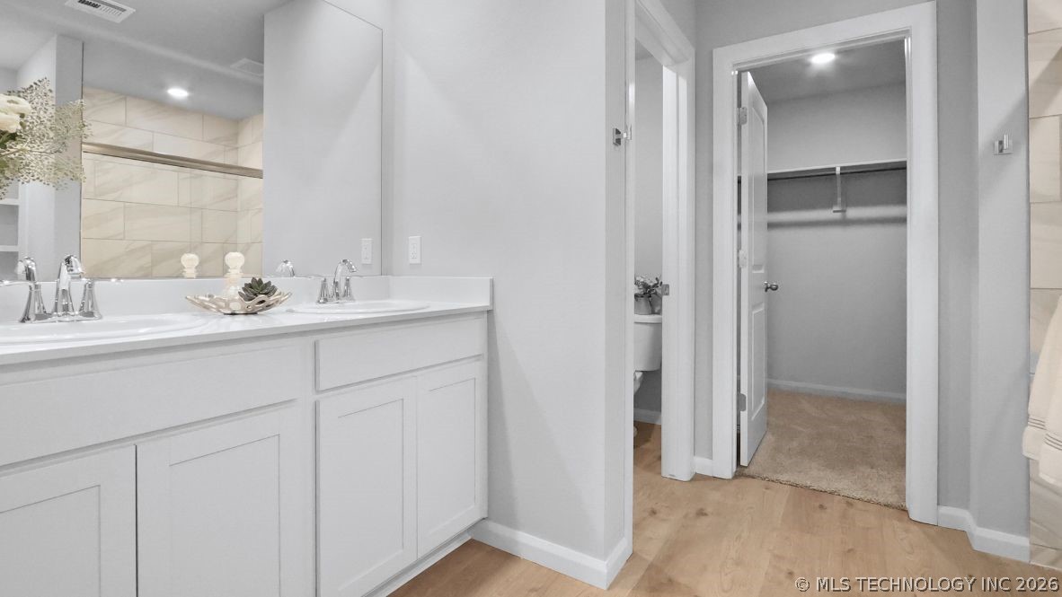 7408 N 154th East Avenue Property Photo 17