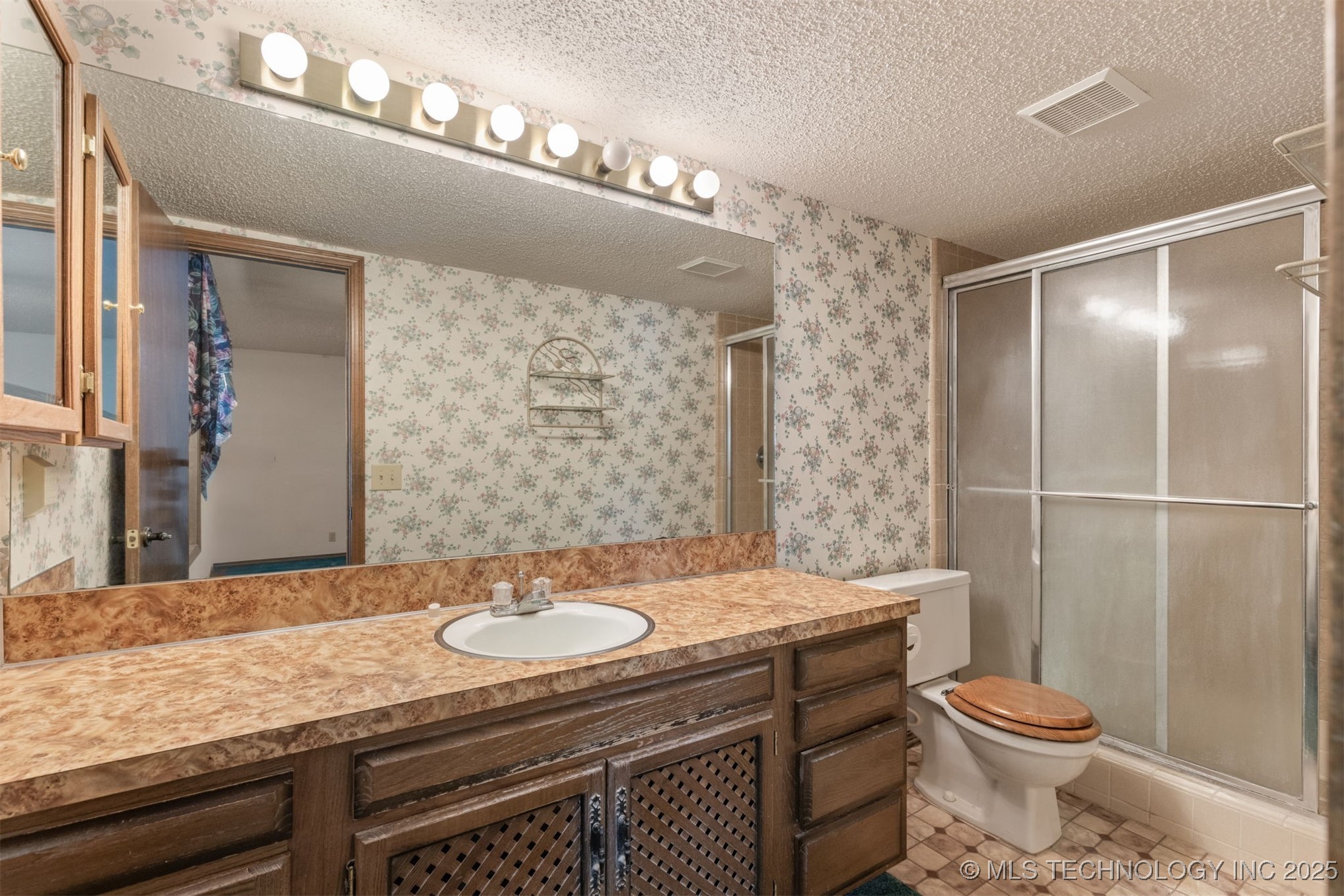 12811 E 133rd Street Property Photo 21