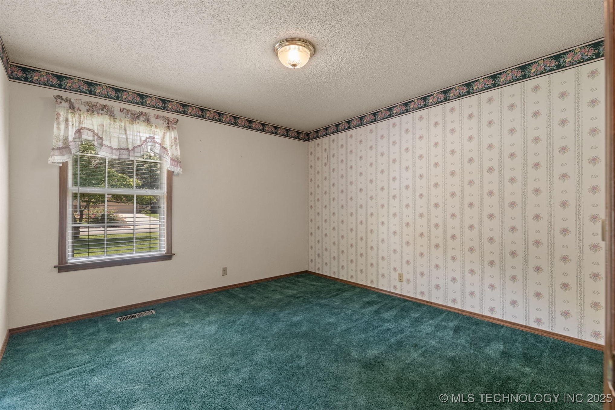 12811 E 133rd Street Property Photo 22