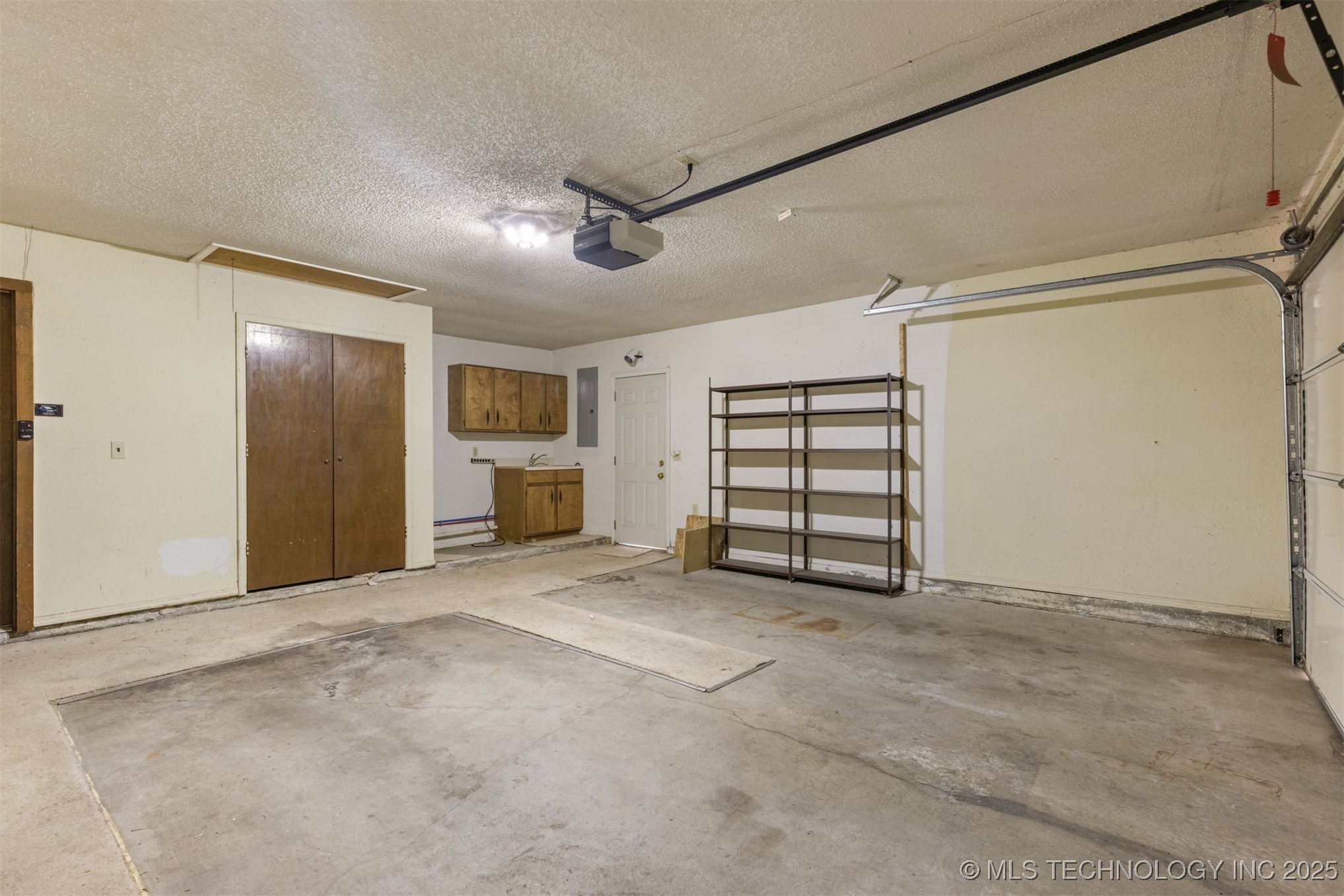 12811 E 133rd Street Property Photo 38