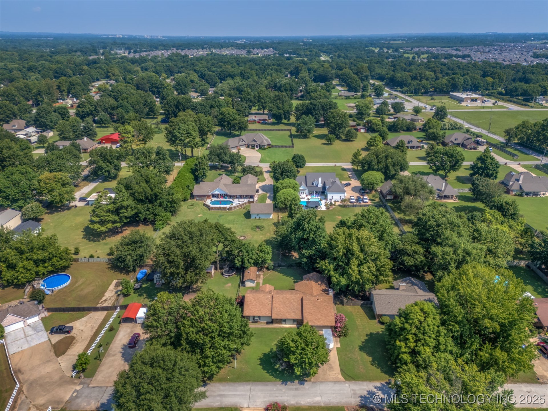 12811 E 133rd Street Property Photo 59