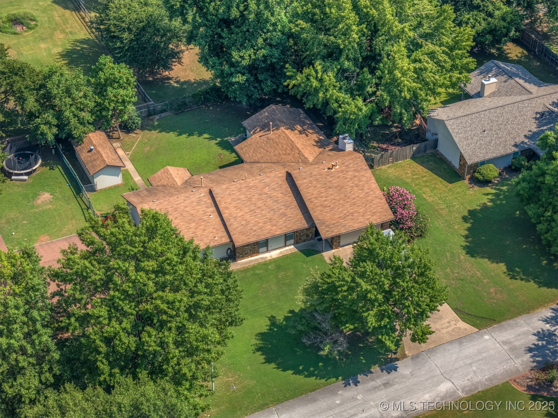 12811 E 133rd Street Property Photo 60