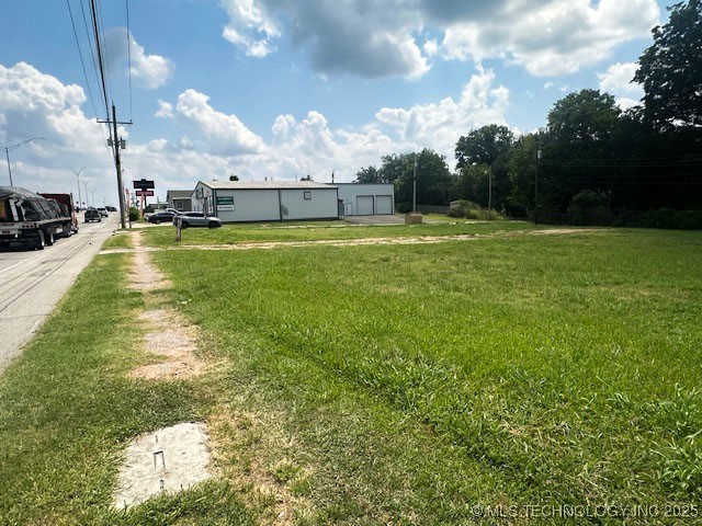 820 S Wood Drive Property Photo 5