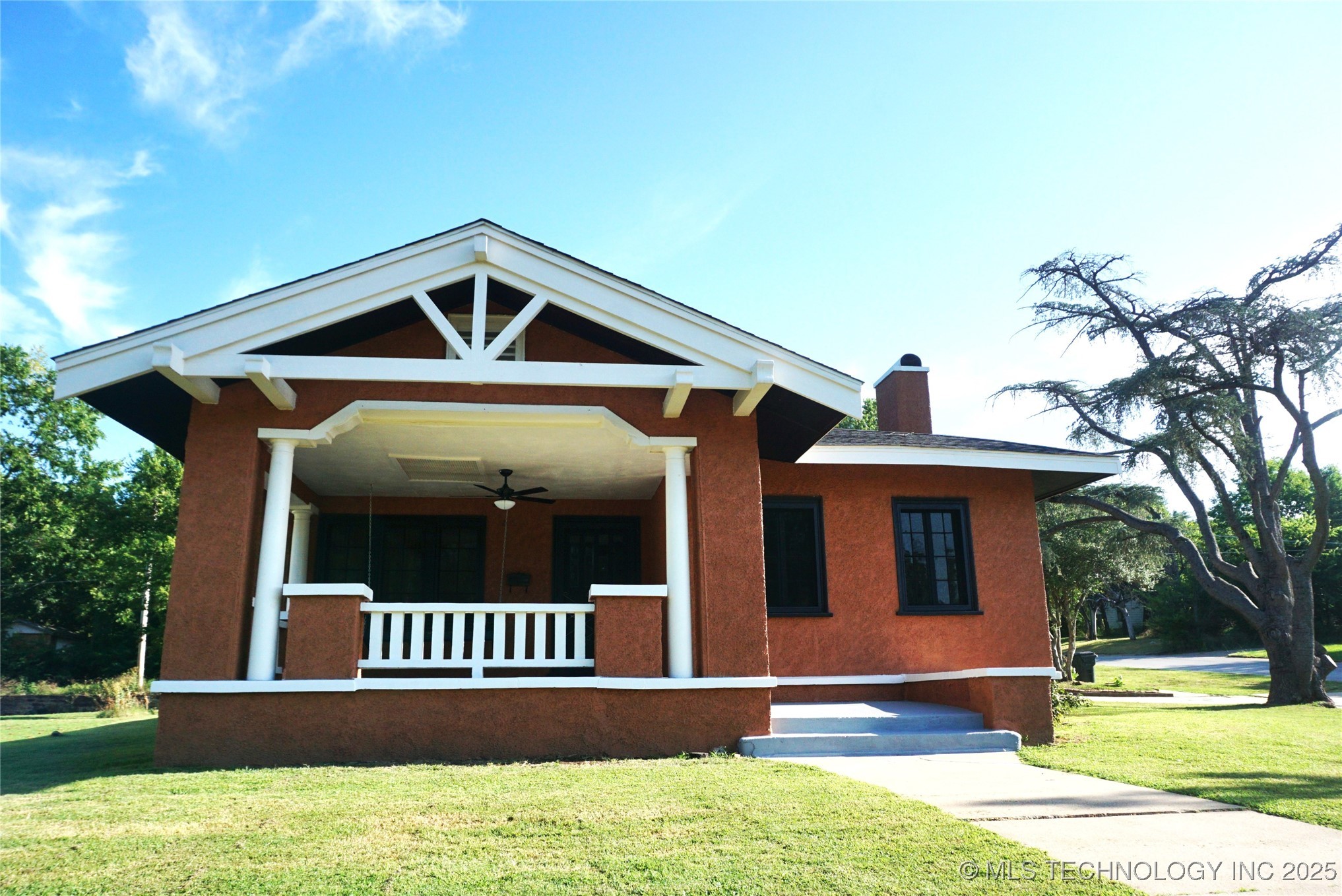 602 Cummings Street Property Photo 1