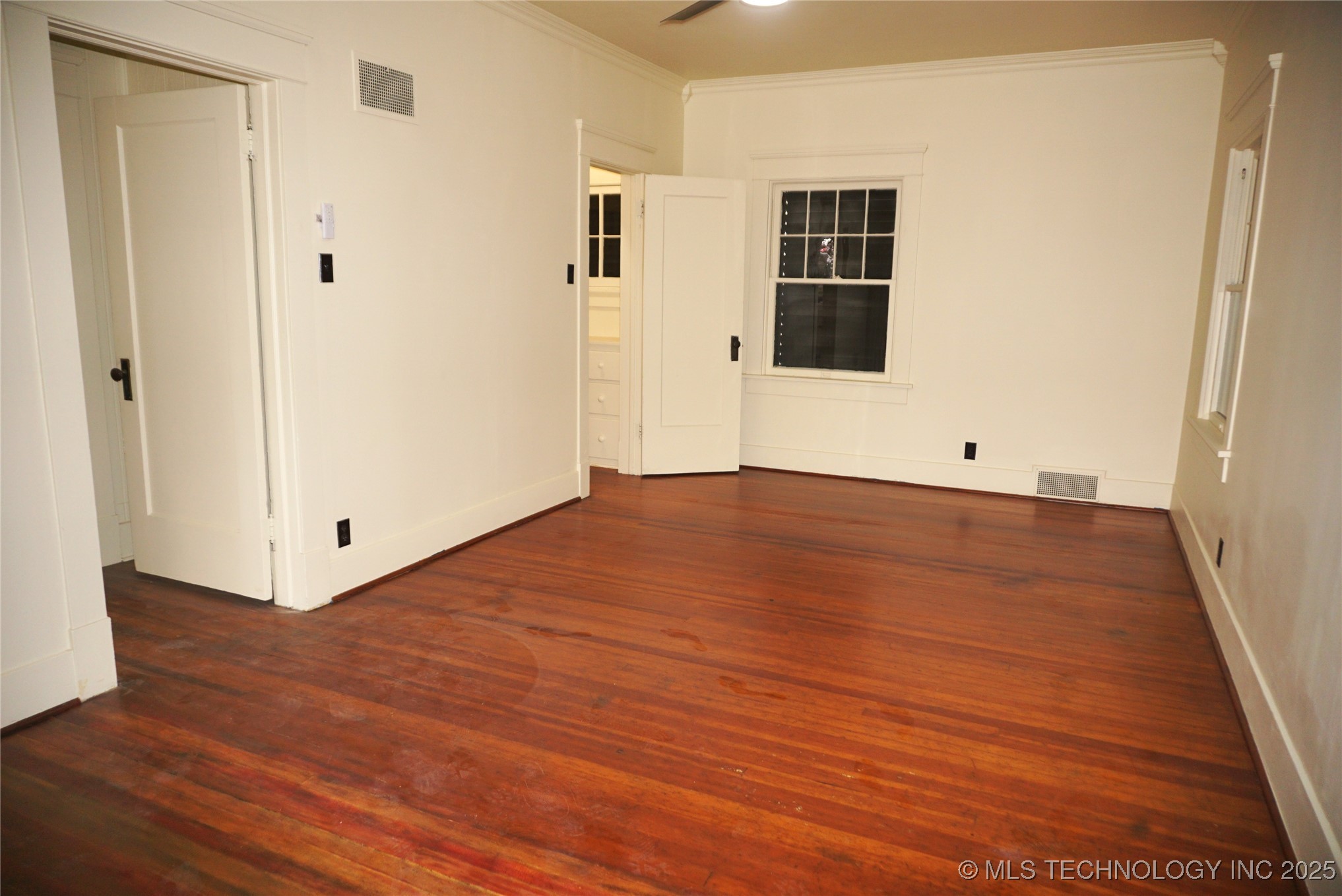 602 Cummings Street Property Photo 45