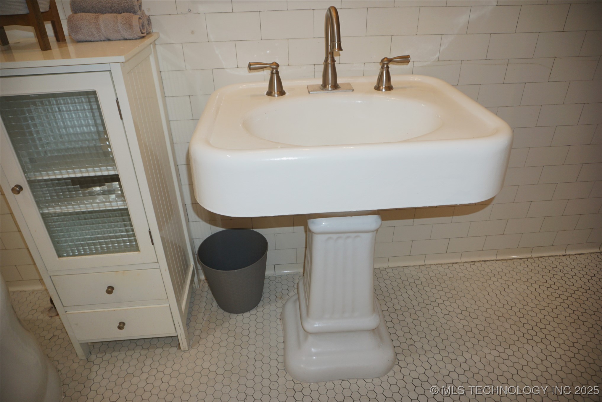 602 Cummings Street Property Photo 56