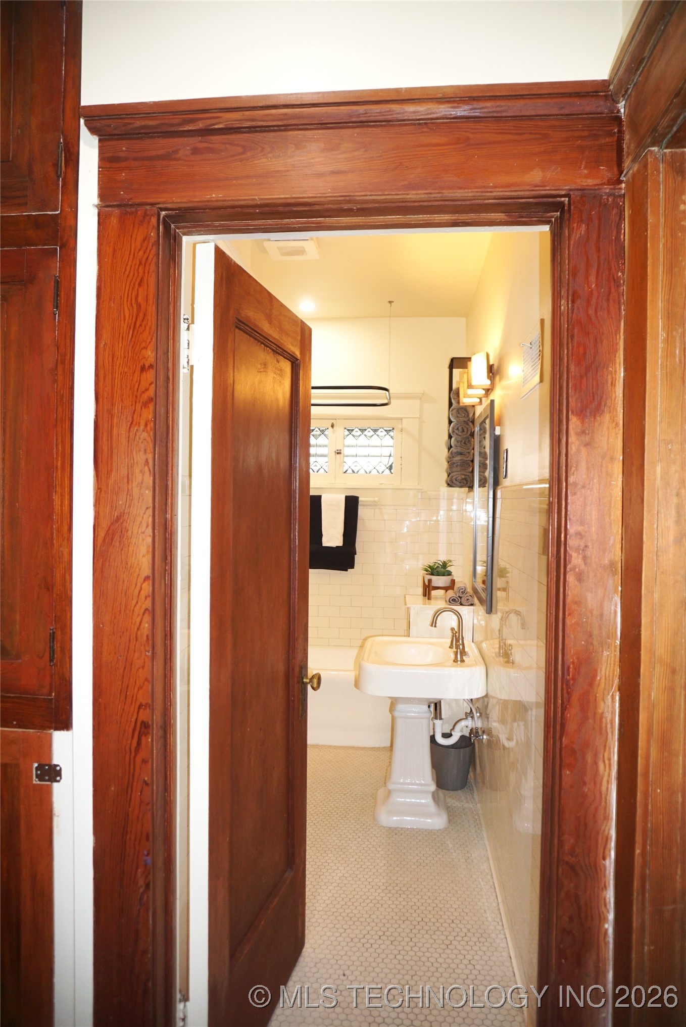 602 Cummings Street Property Photo 58