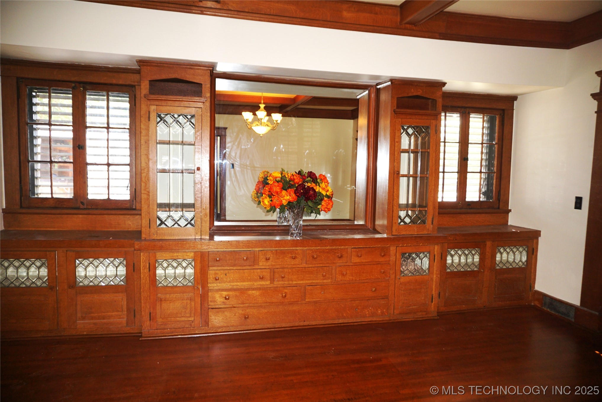 602 Cummings Street Property Photo 65