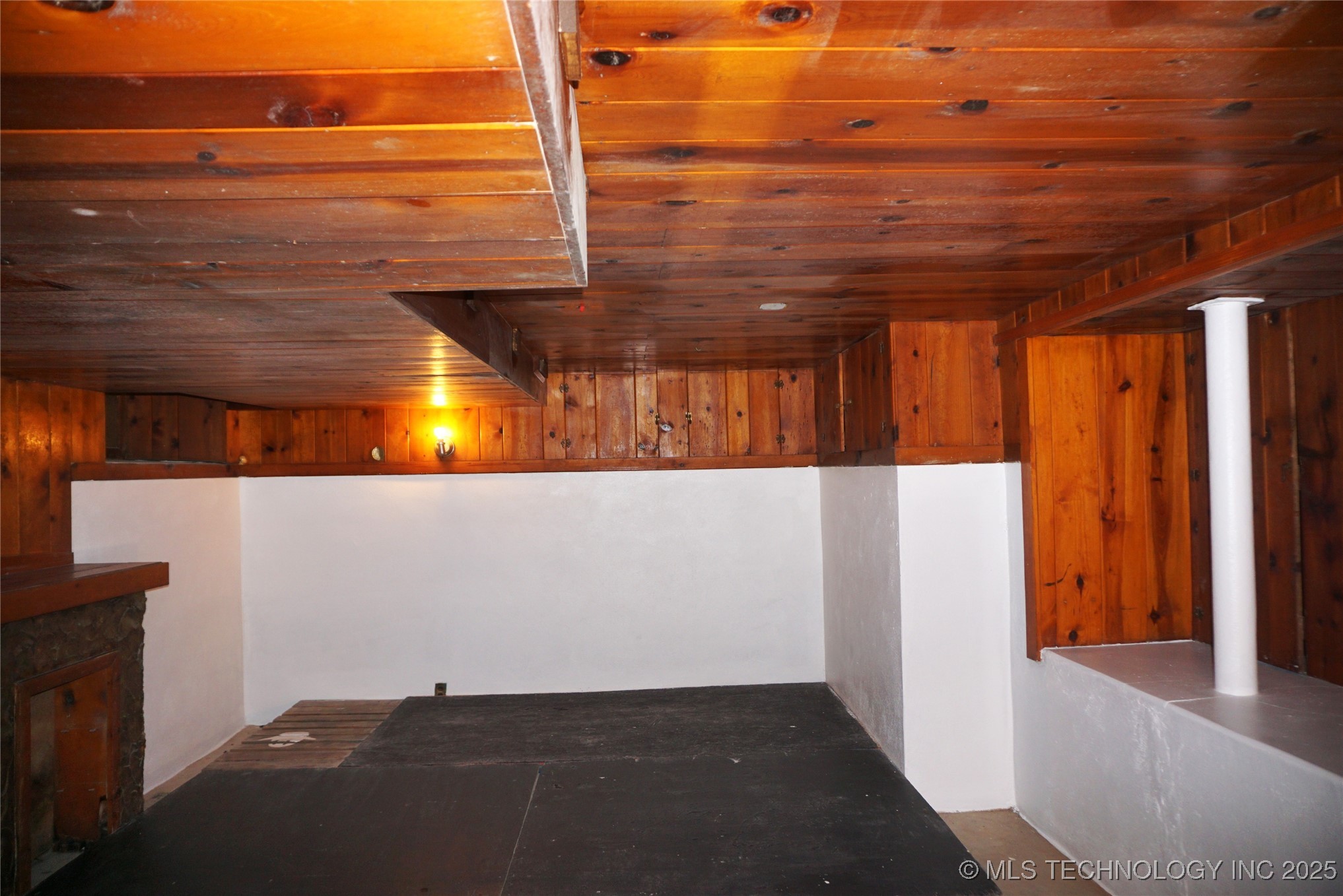 602 Cummings Street Property Photo 81