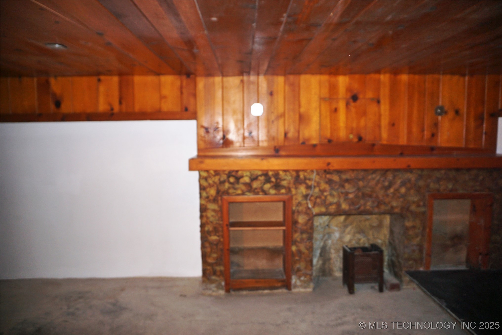 602 Cummings Street Property Photo 82