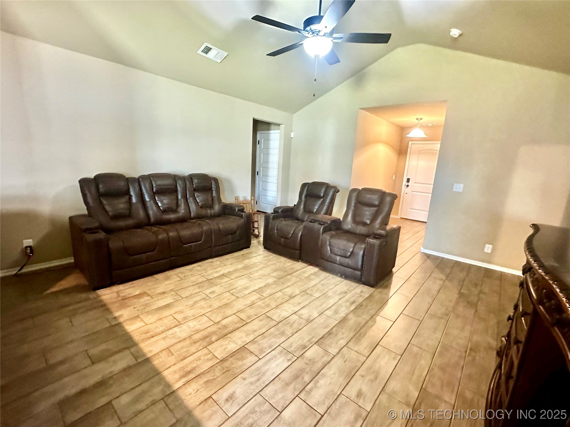 12005 E 108th Place N Property Photo 5