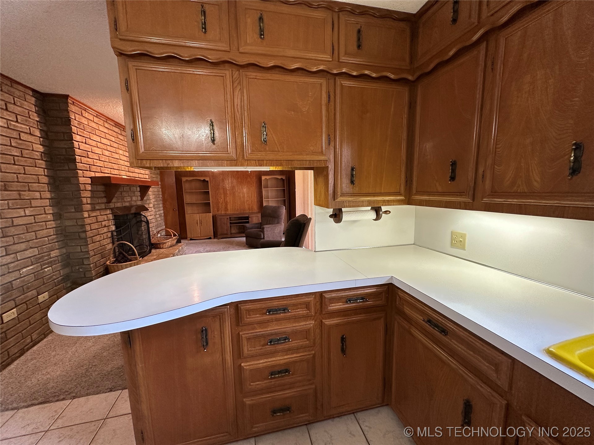 308 E Main Property Photo 16