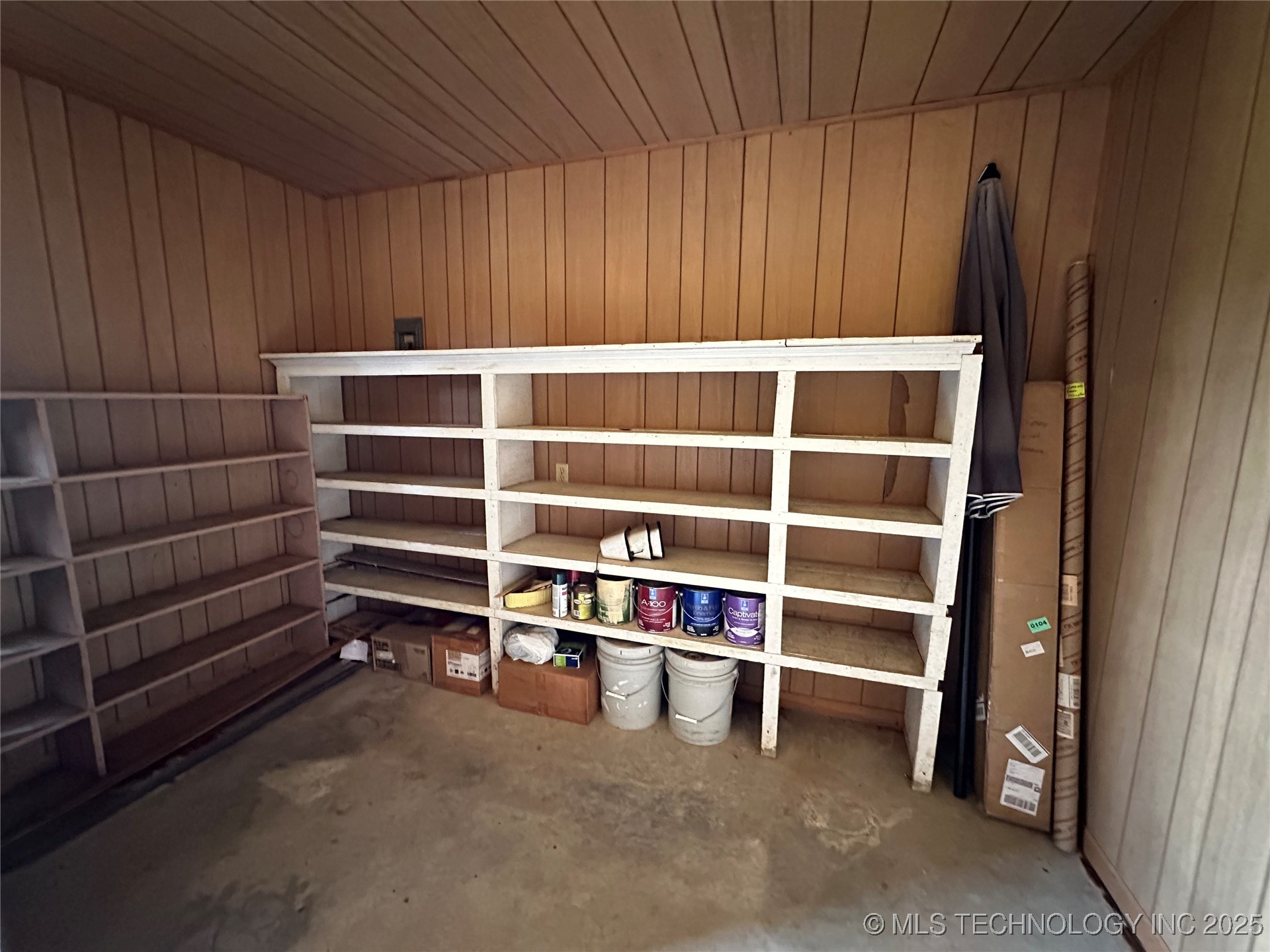 308 E Main Property Photo 30