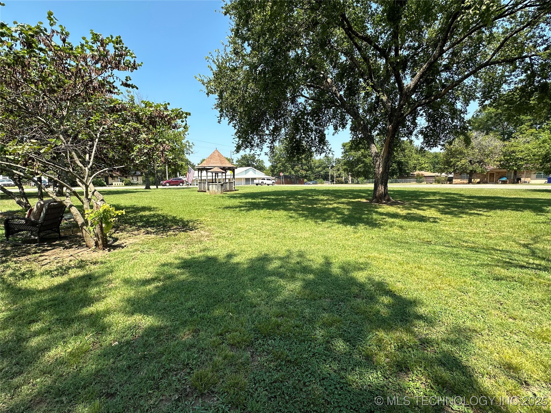 308 E Main Property Photo 34