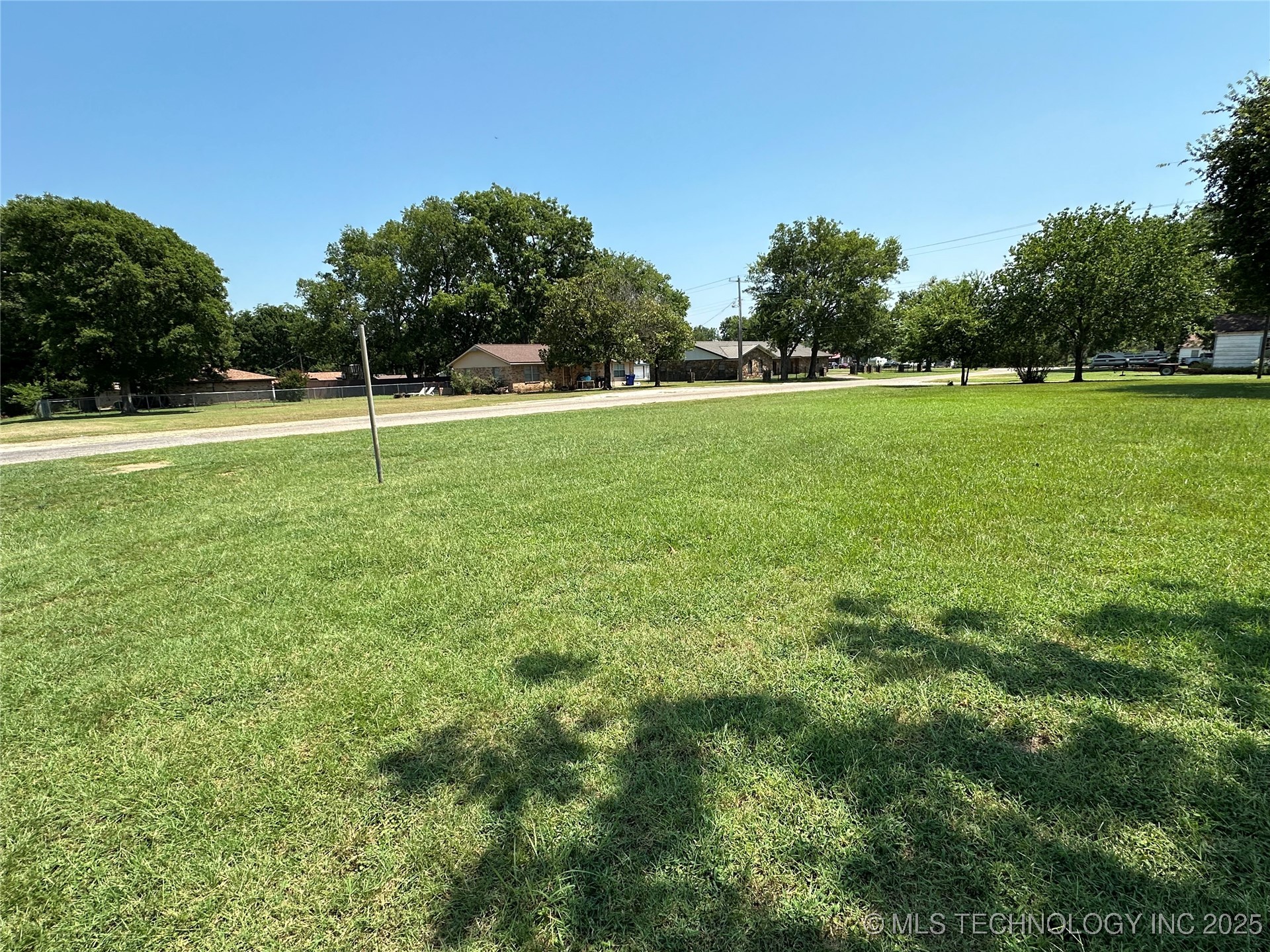 308 E Main Property Photo 38