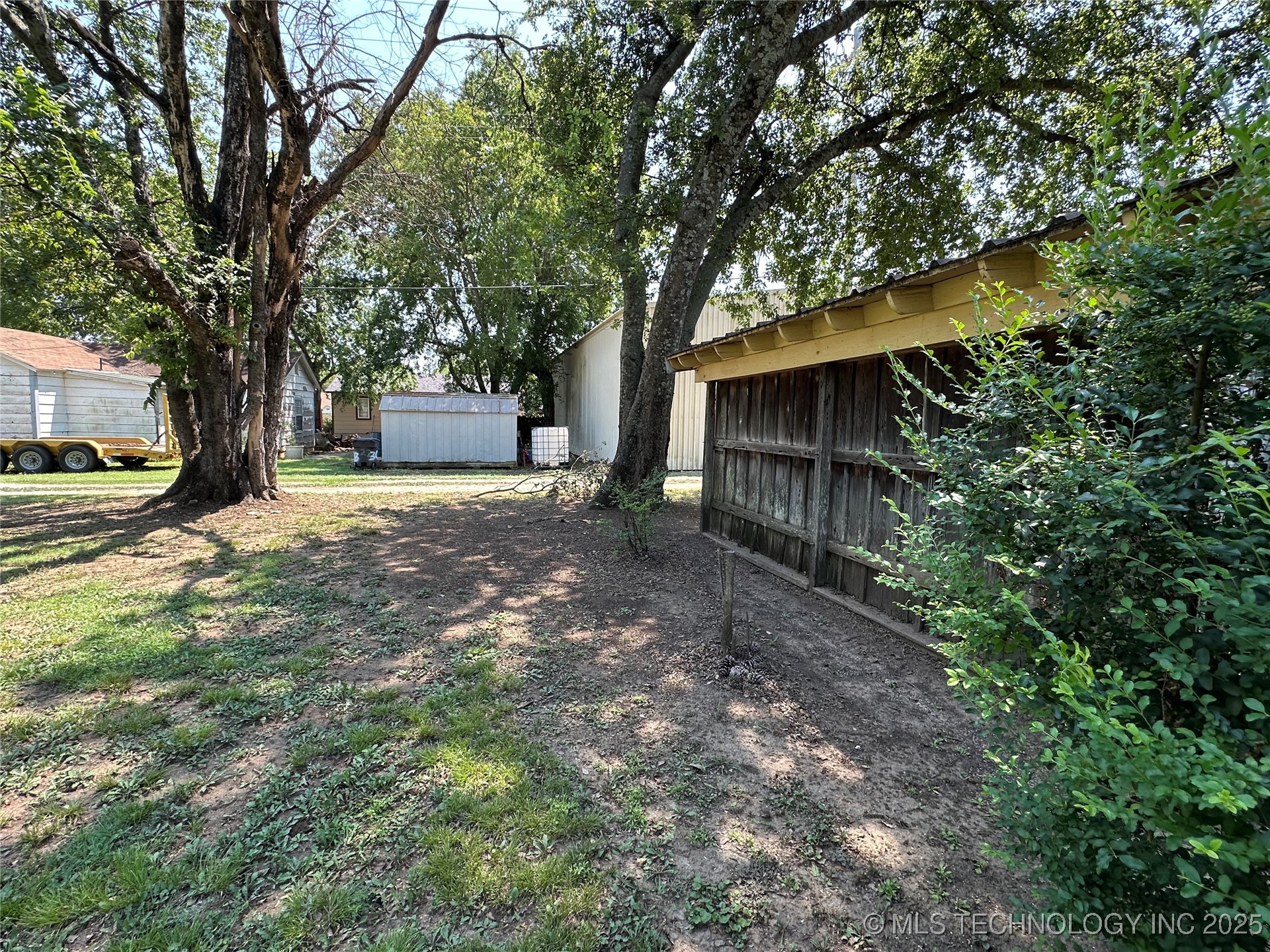 308 E Main Property Photo 39