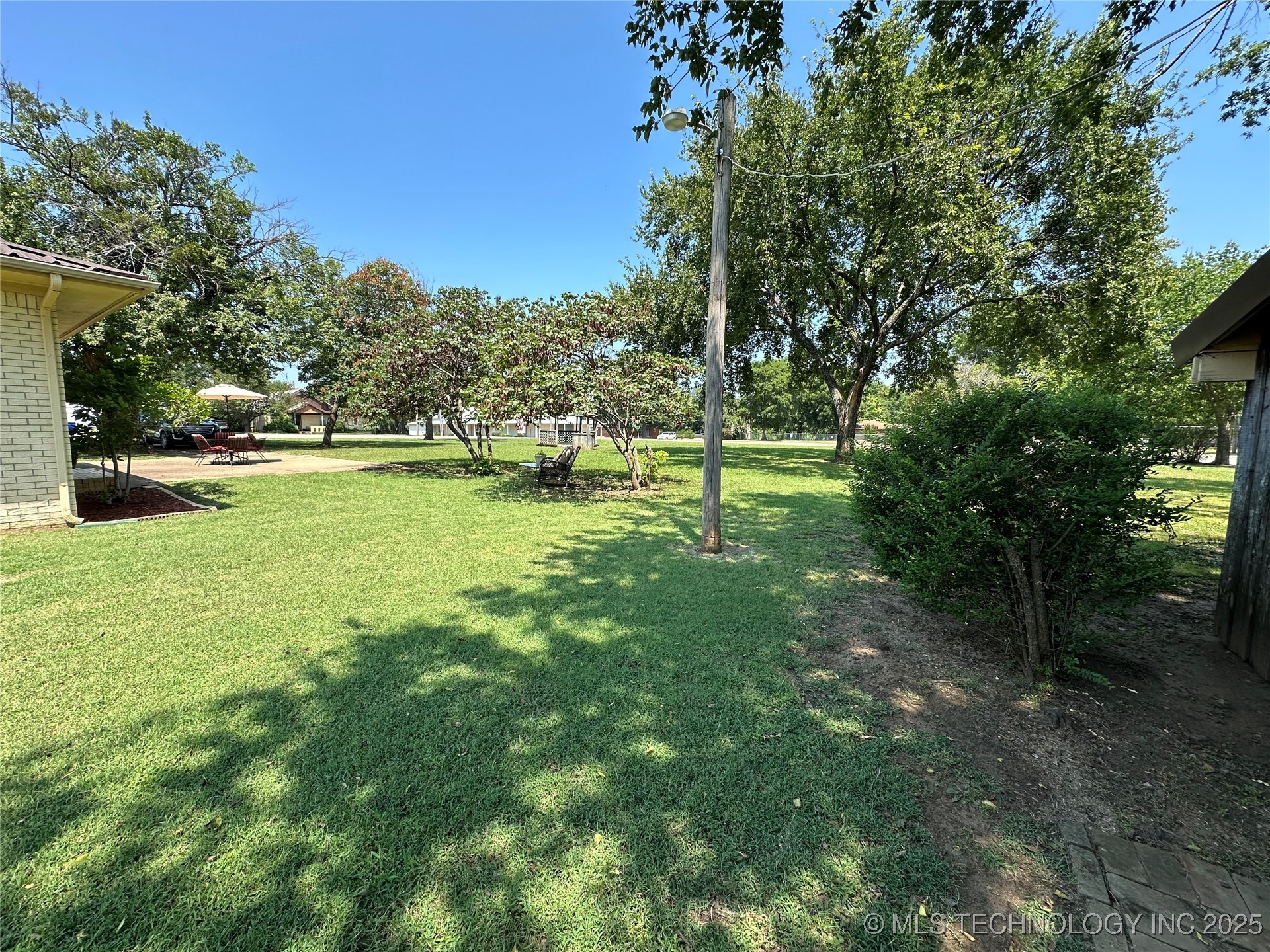 308 E Main Property Photo 40