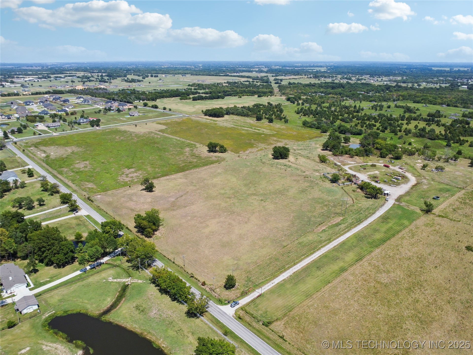 18357 S Yale Avenue Property Photo 2