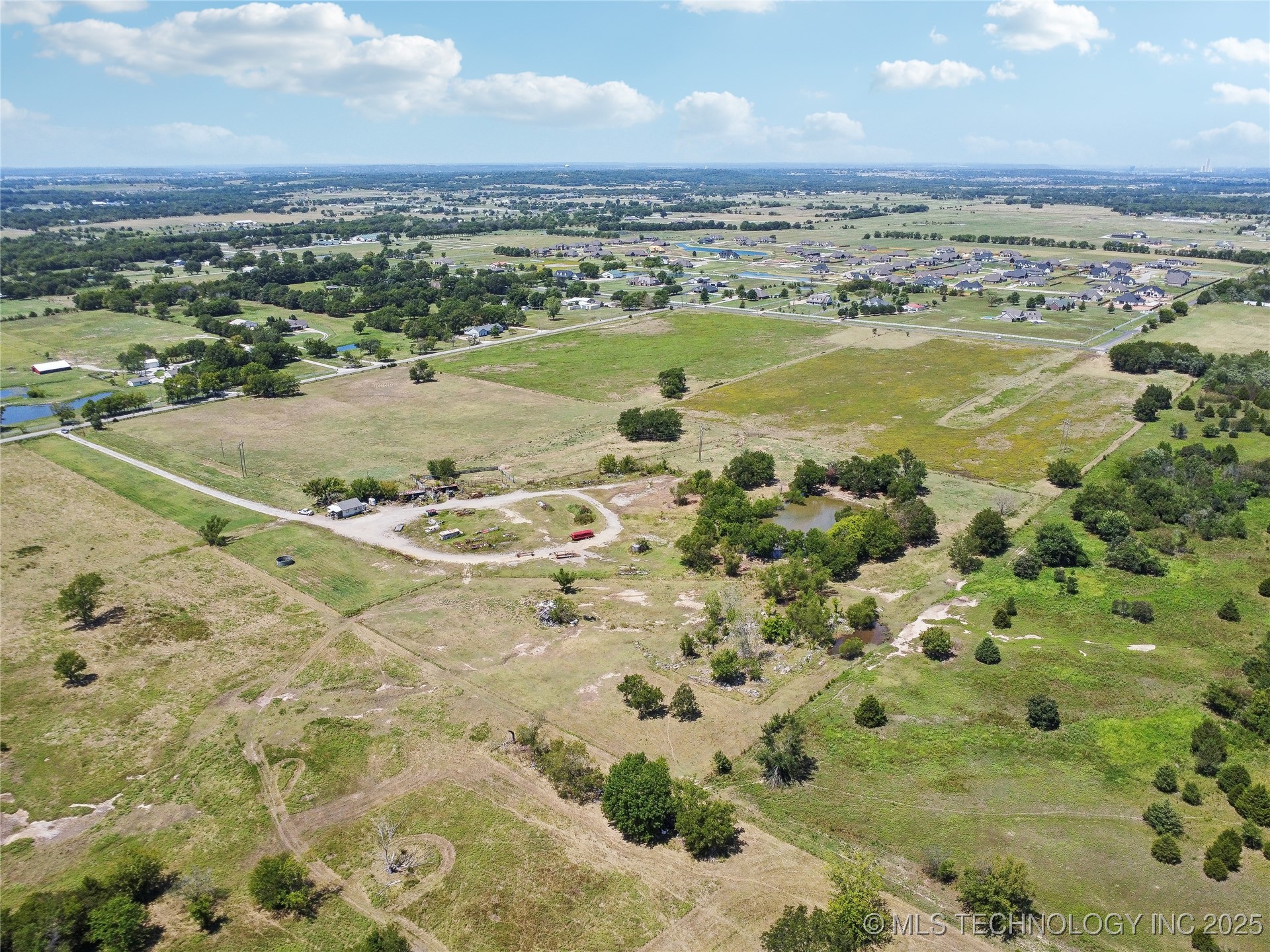 18357 S Yale Avenue Property Photo 4