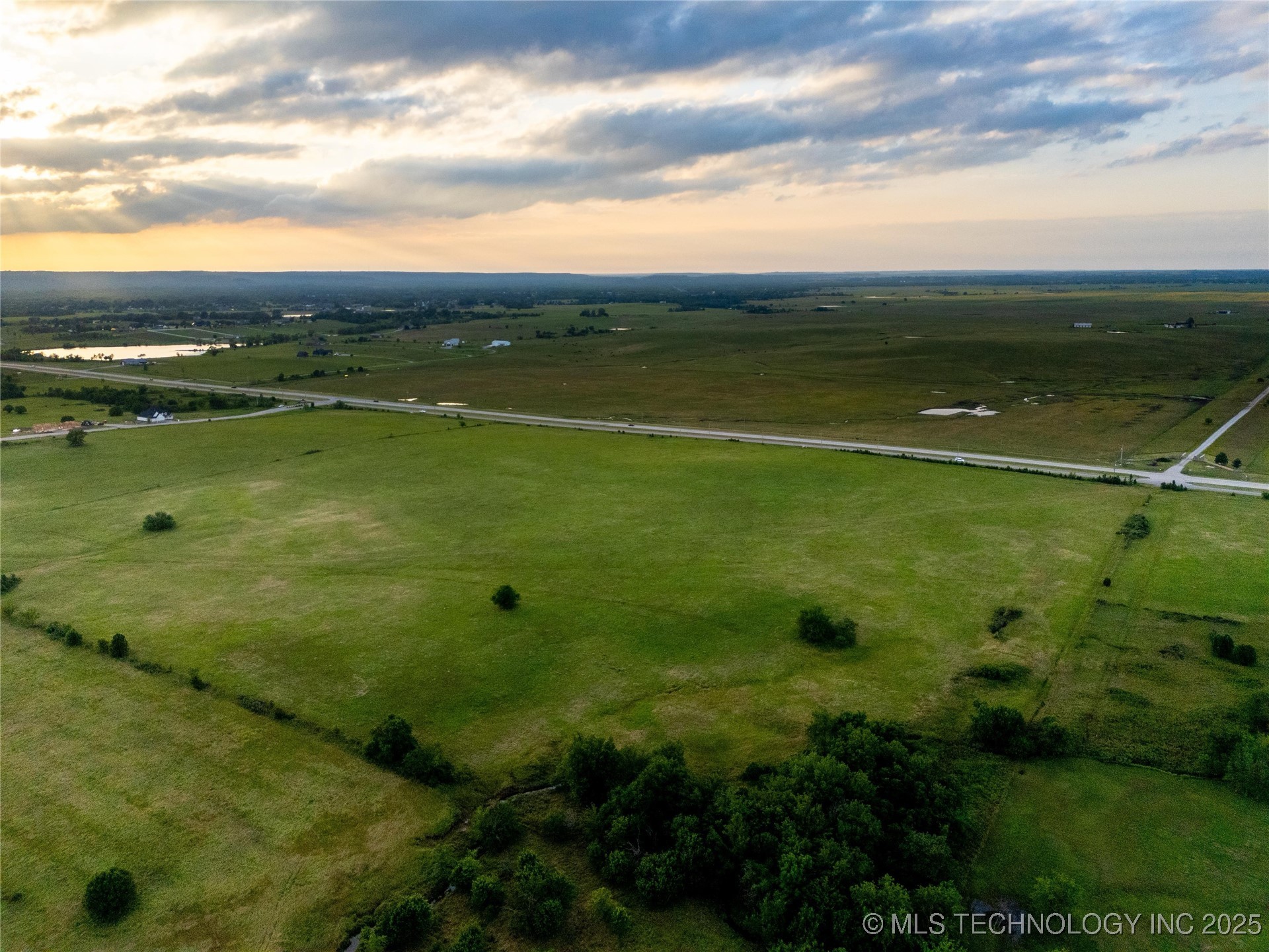 10 N Hwy 20 Highway Property Photo 6