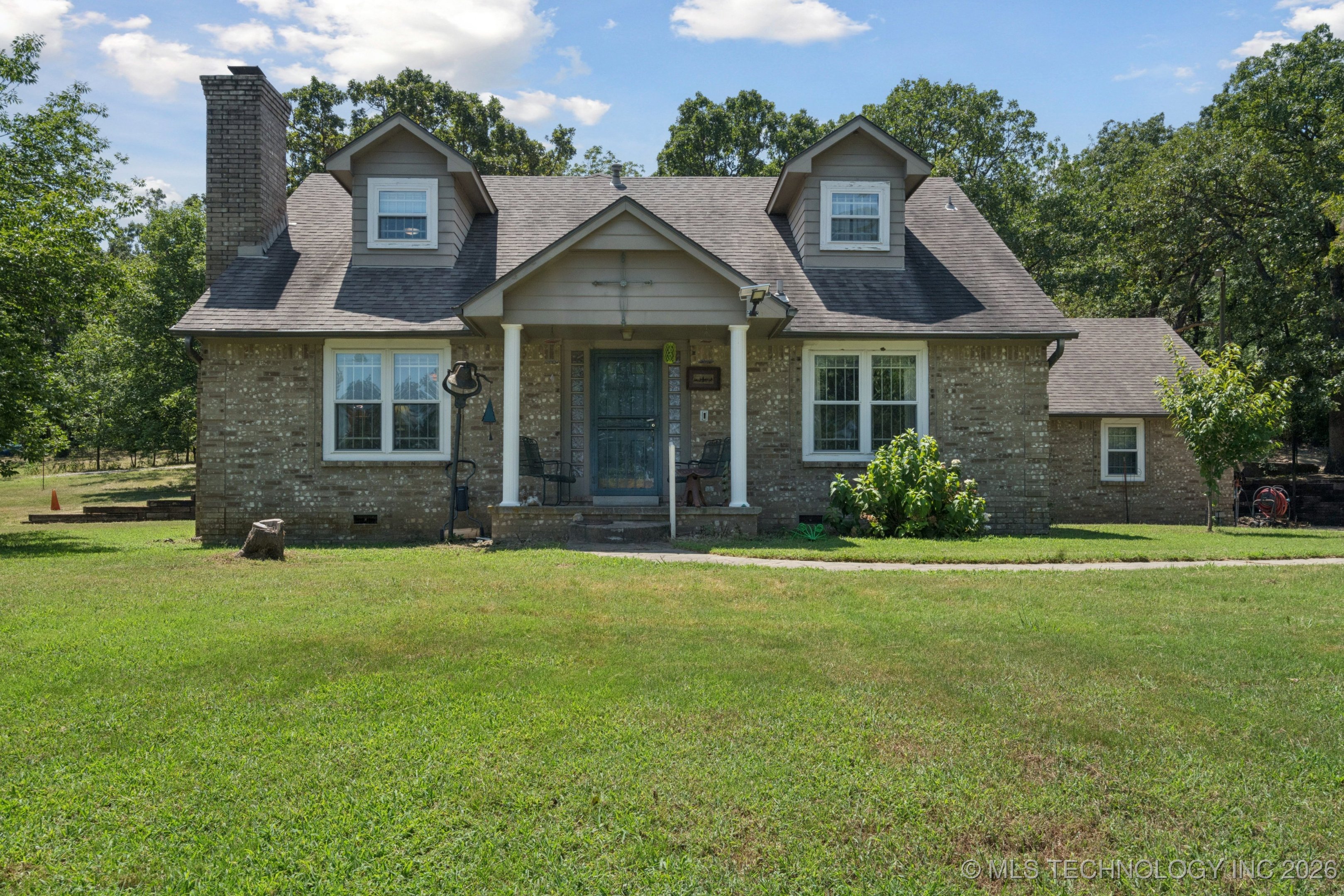 2290 E 151st Street S Property Photo 1