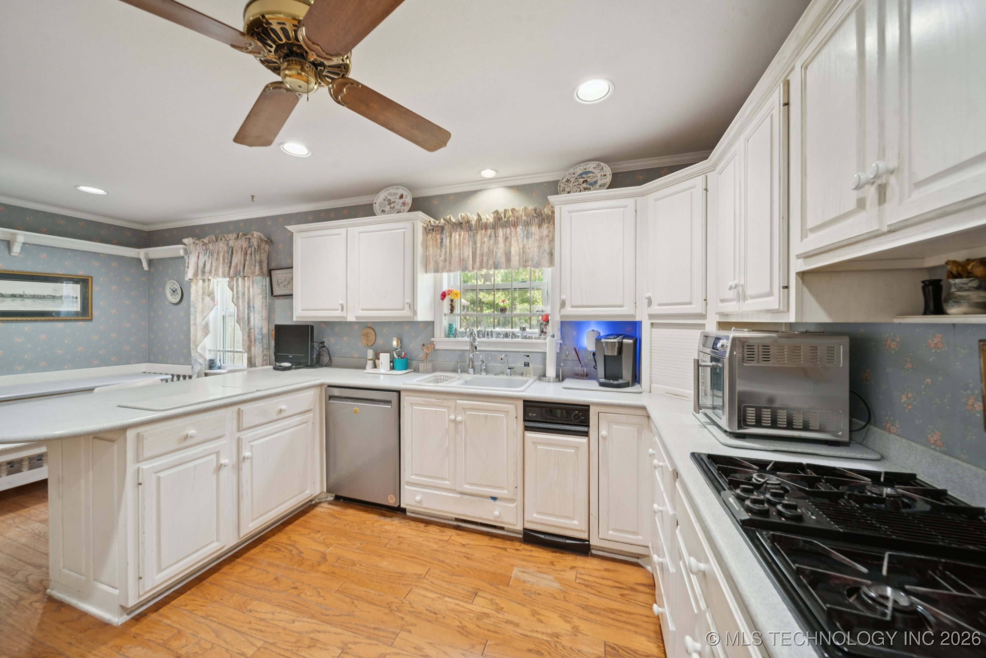 2290 E 151st Street S Property Photo 14