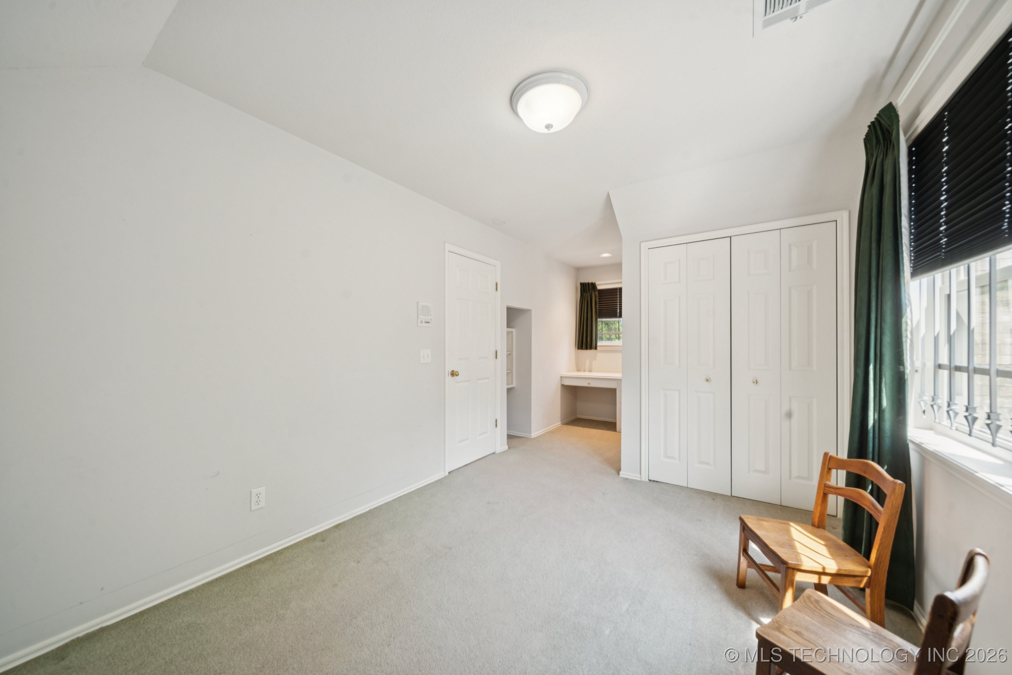 2290 E 151st Street S Property Photo 29