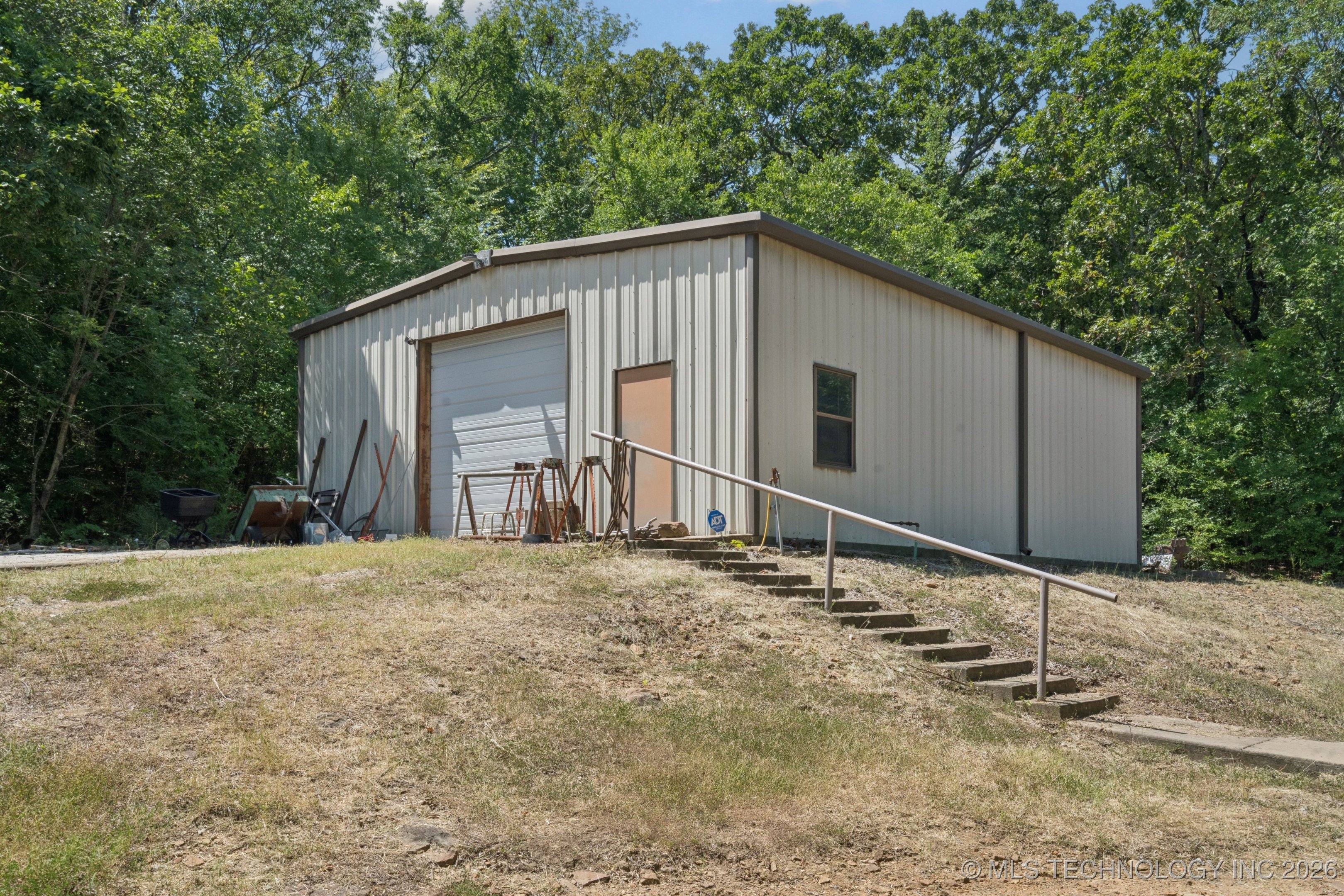 2290 E 151st Street S Property Photo 36