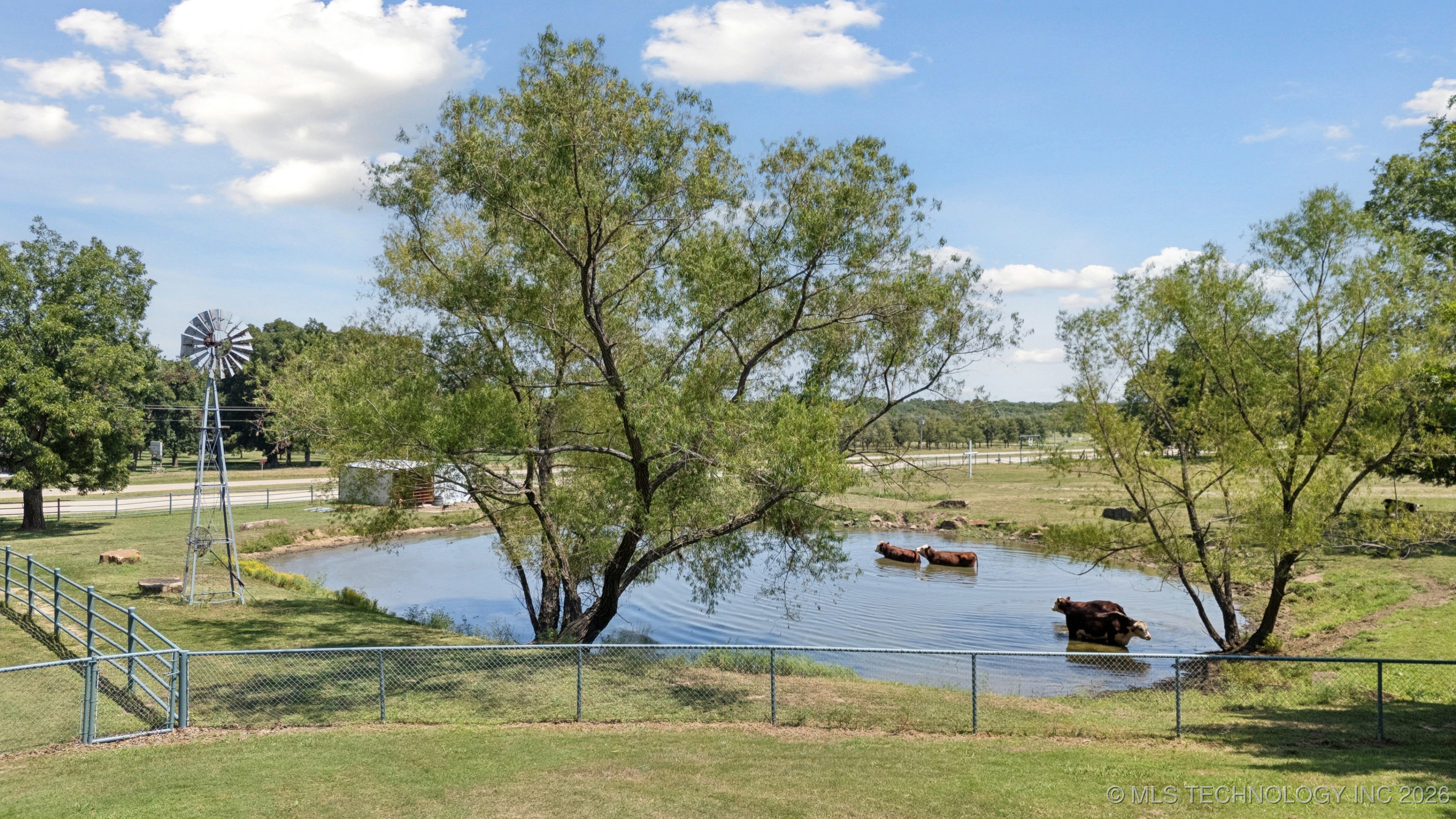 2290 E 151st Street S Property Photo 37