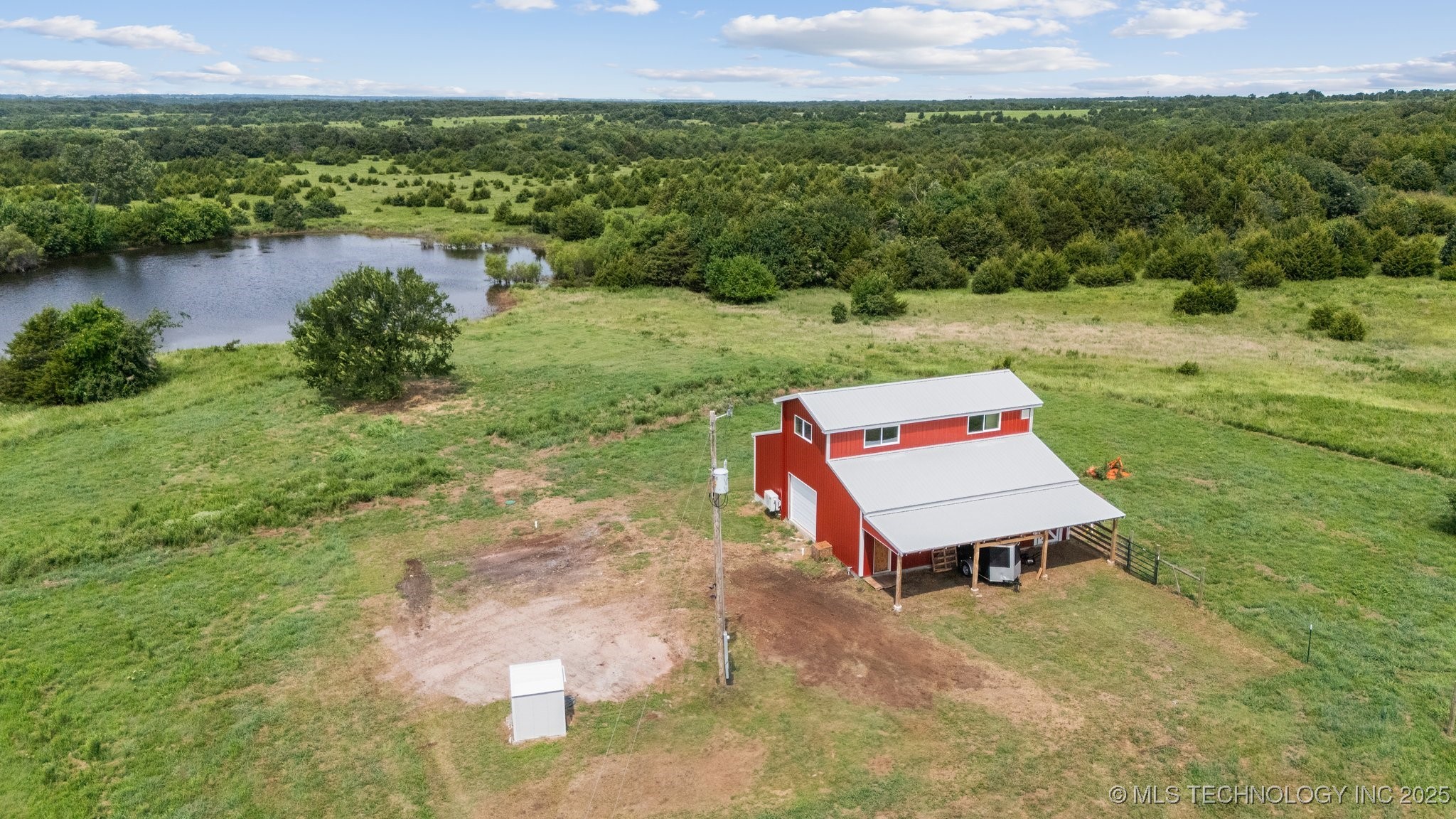 350345 5600 Road Property Photo 1