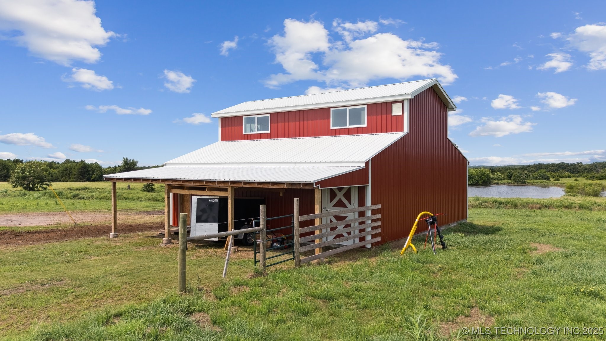 350345 5600 Road Property Photo 8