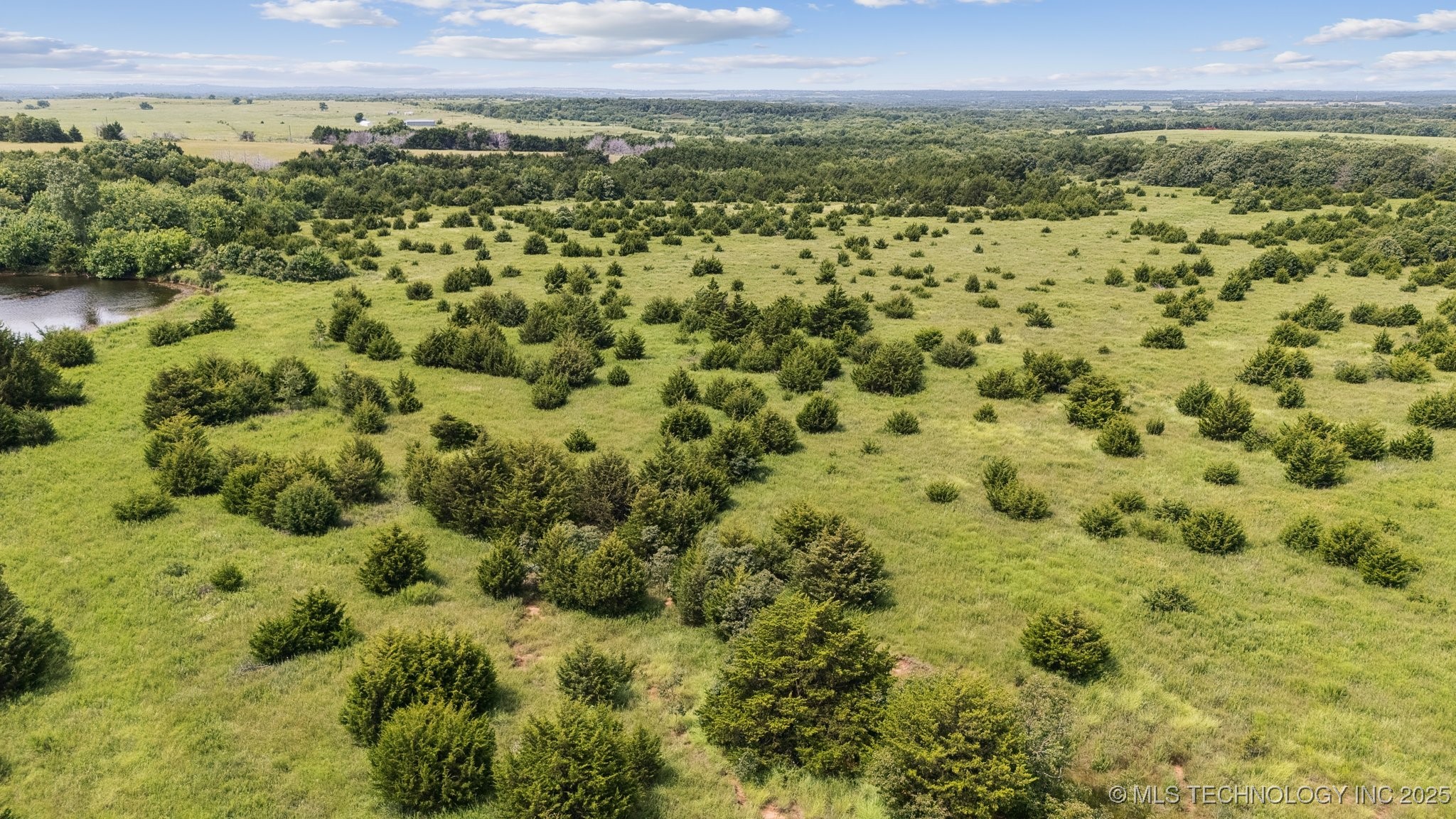 350345 5600 Road Property Photo 22