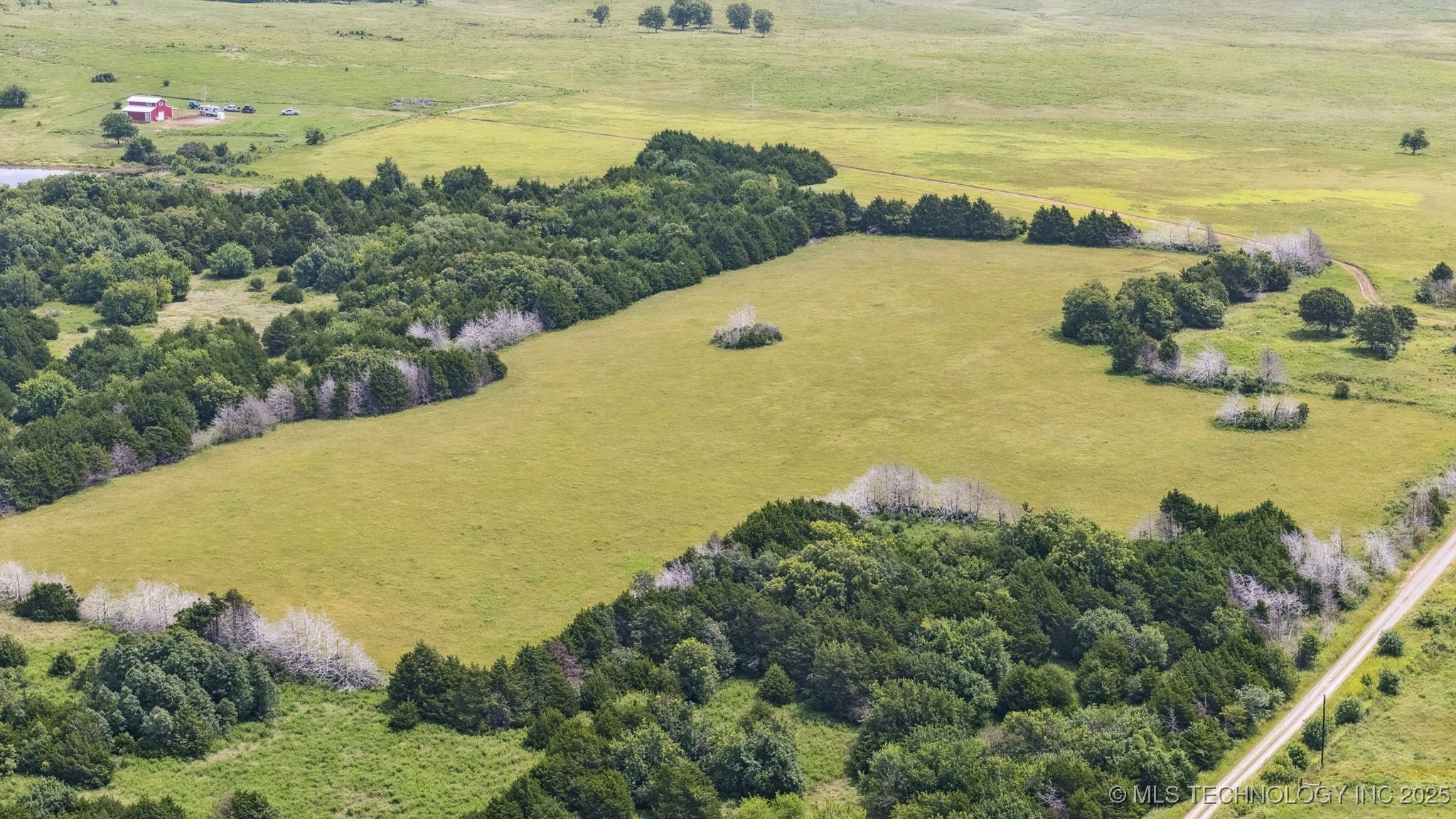 350345 5600 Road Property Photo 32