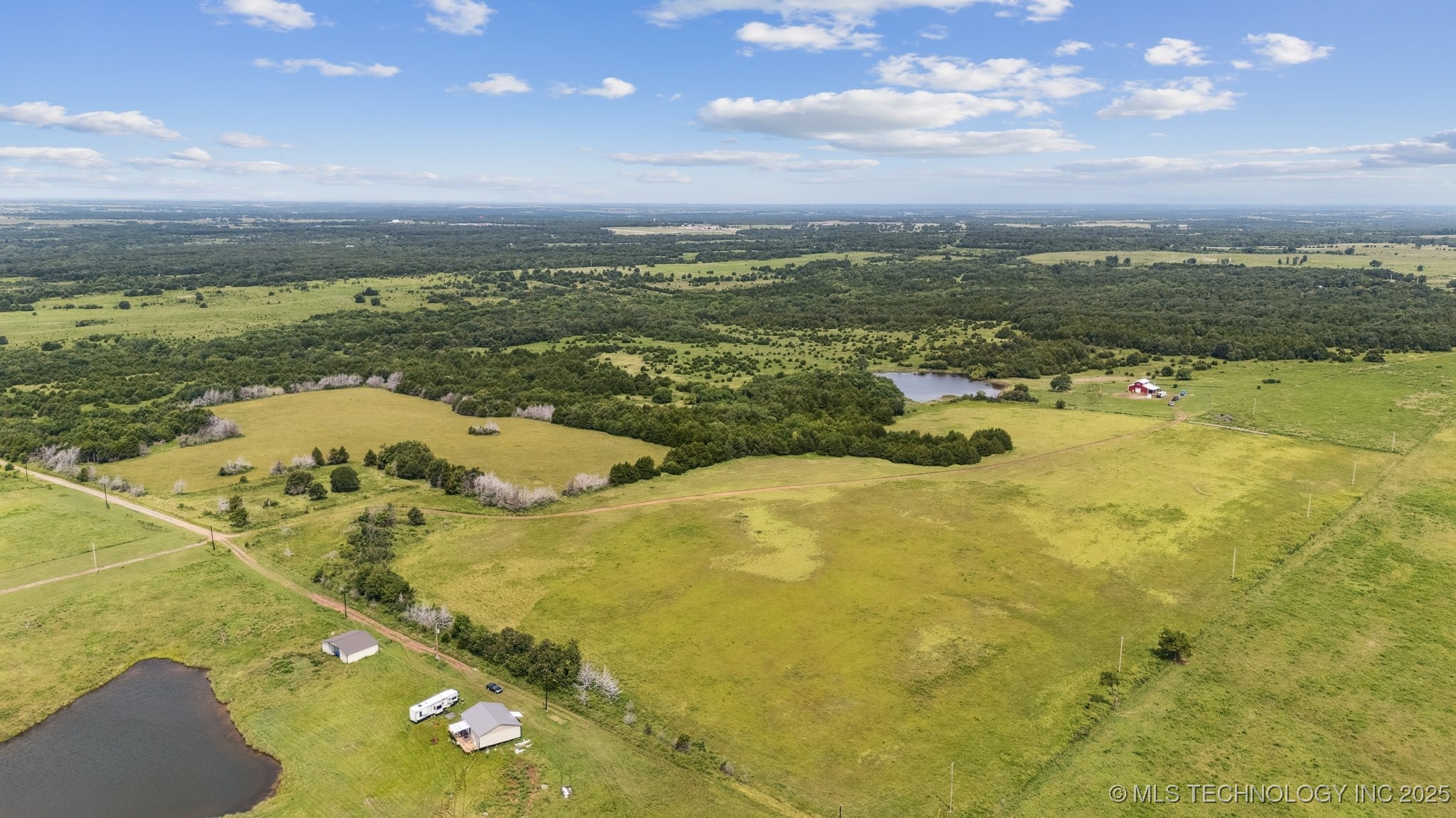 350345 5600 Road Property Photo 42