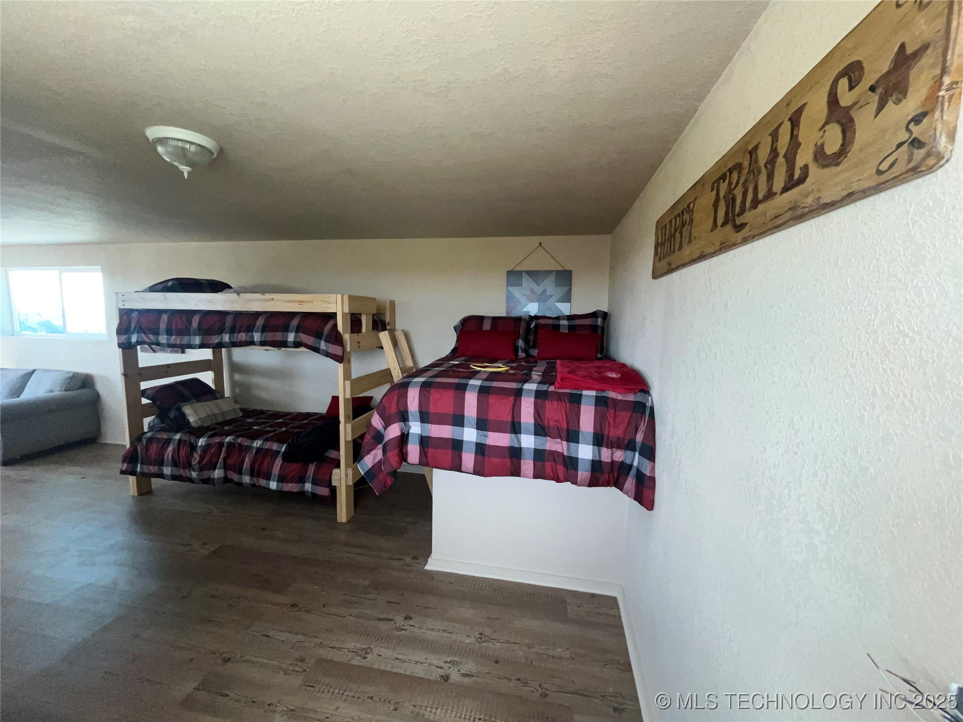 350345 5600 Road Property Photo 56