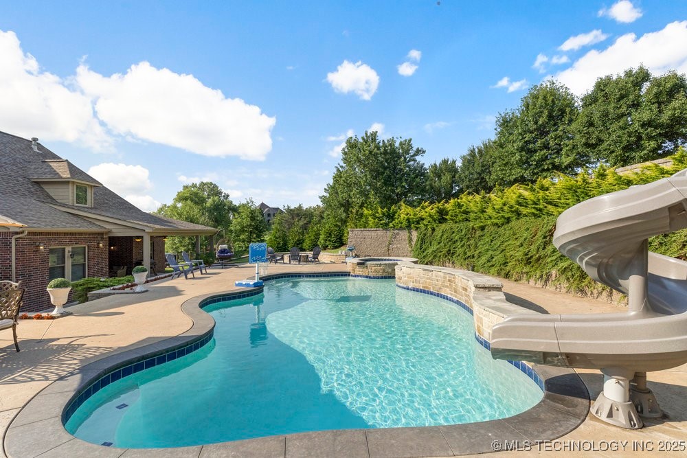 7145 S 283rd East Avenue Property Photo 10