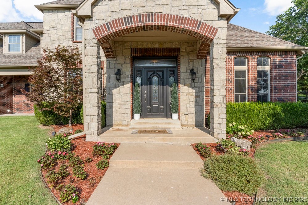 7145 S 283rd East Avenue Property Photo 11